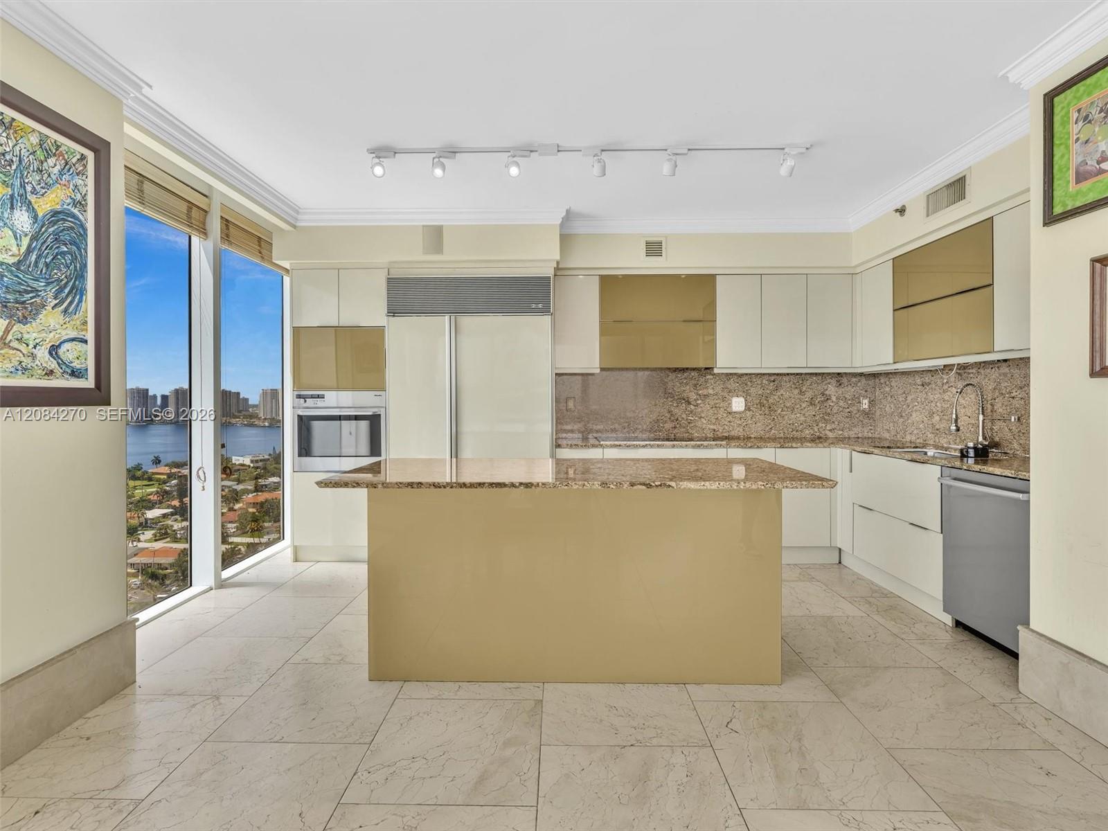 18911 Collins Ave # 2101