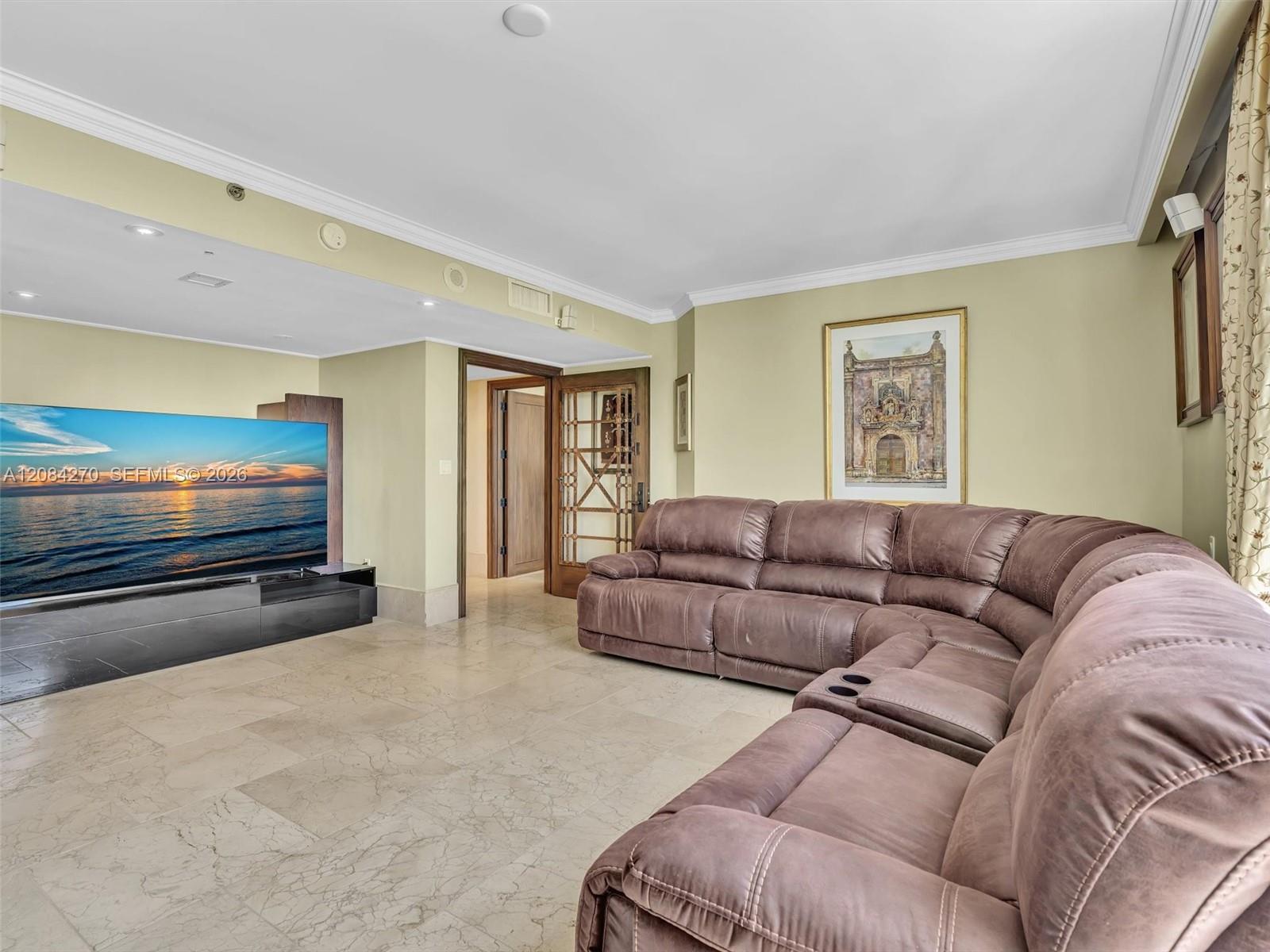 18911 Collins Ave # 2101