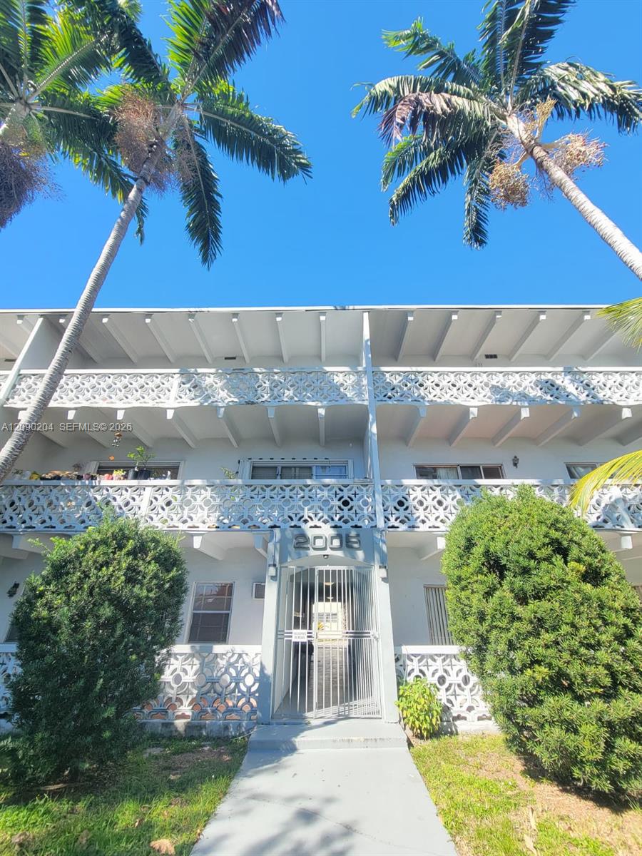 2005 Sans Souci Blvd # 305