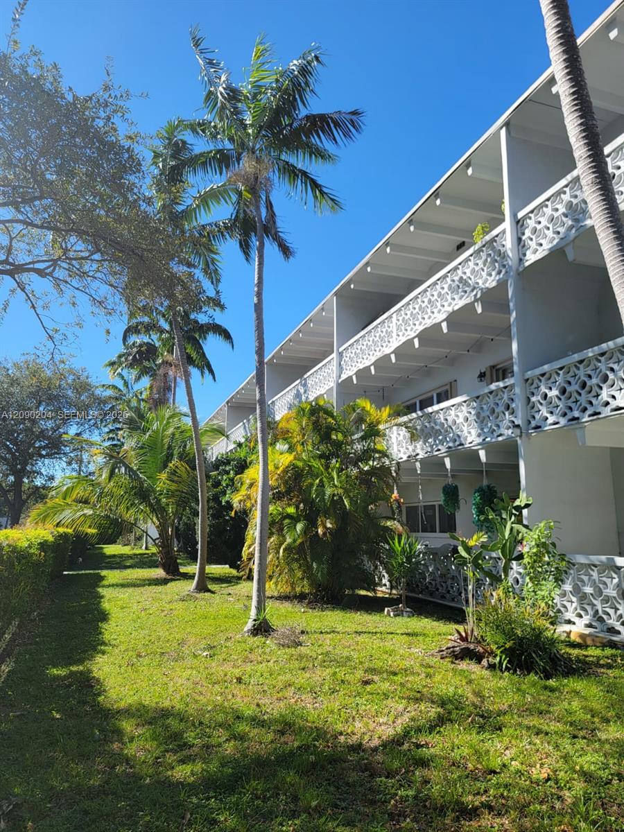 2005 Sans Souci Blvd # 305