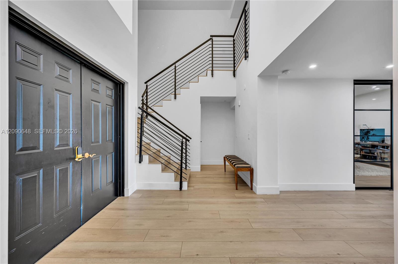 3330 NE 190th St Unit: UPH11