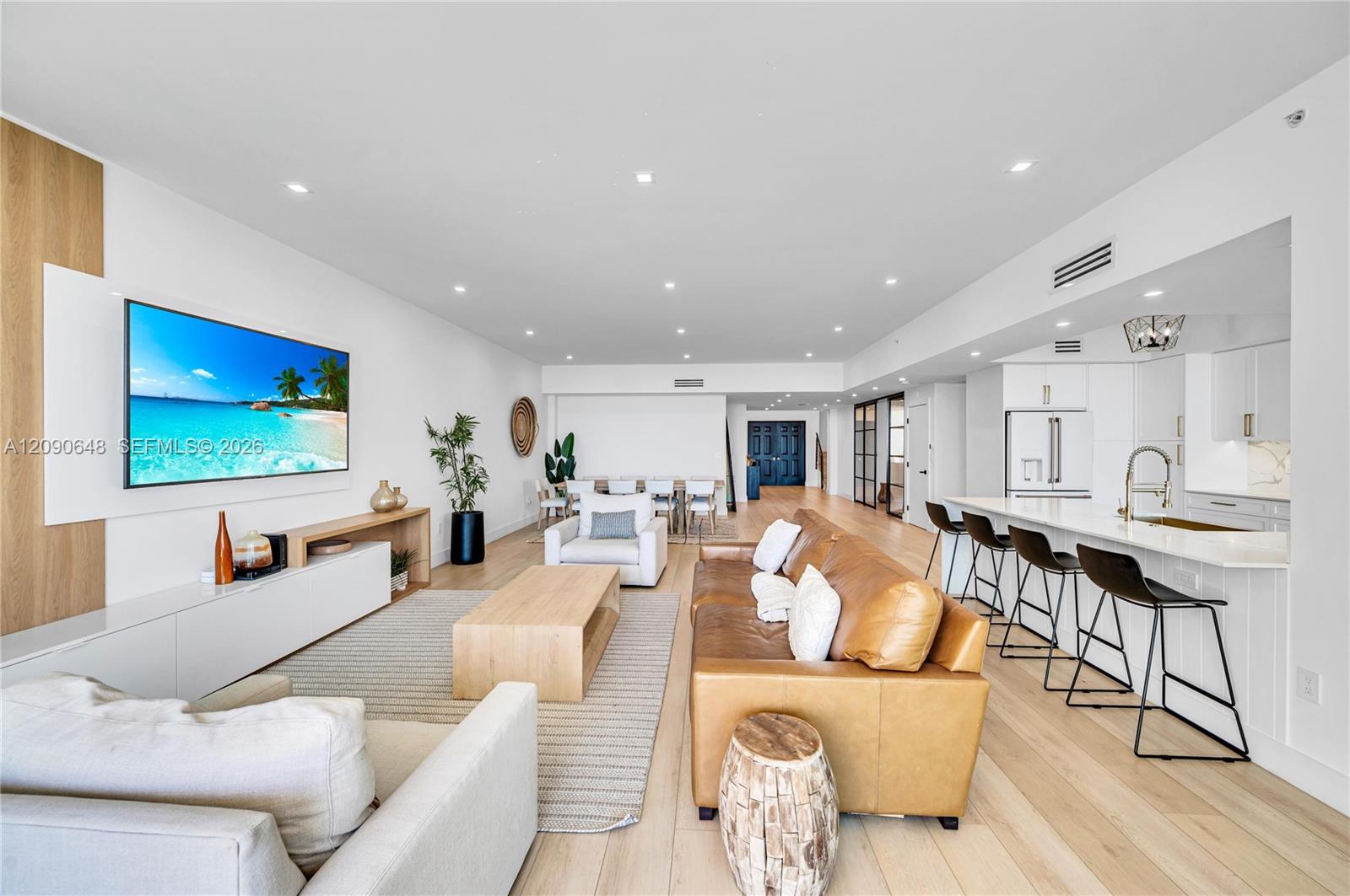 3330 NE 190th St Unit: UPH11