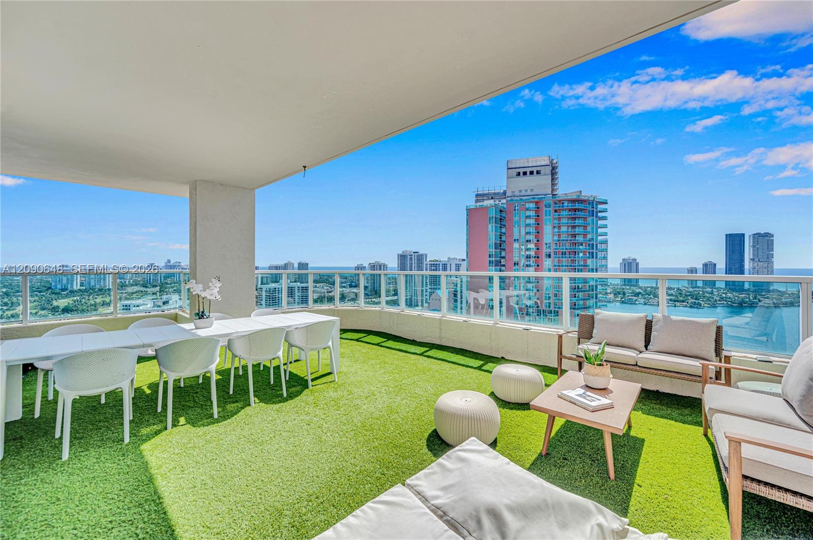 3330 NE 190th St Unit: UPH11