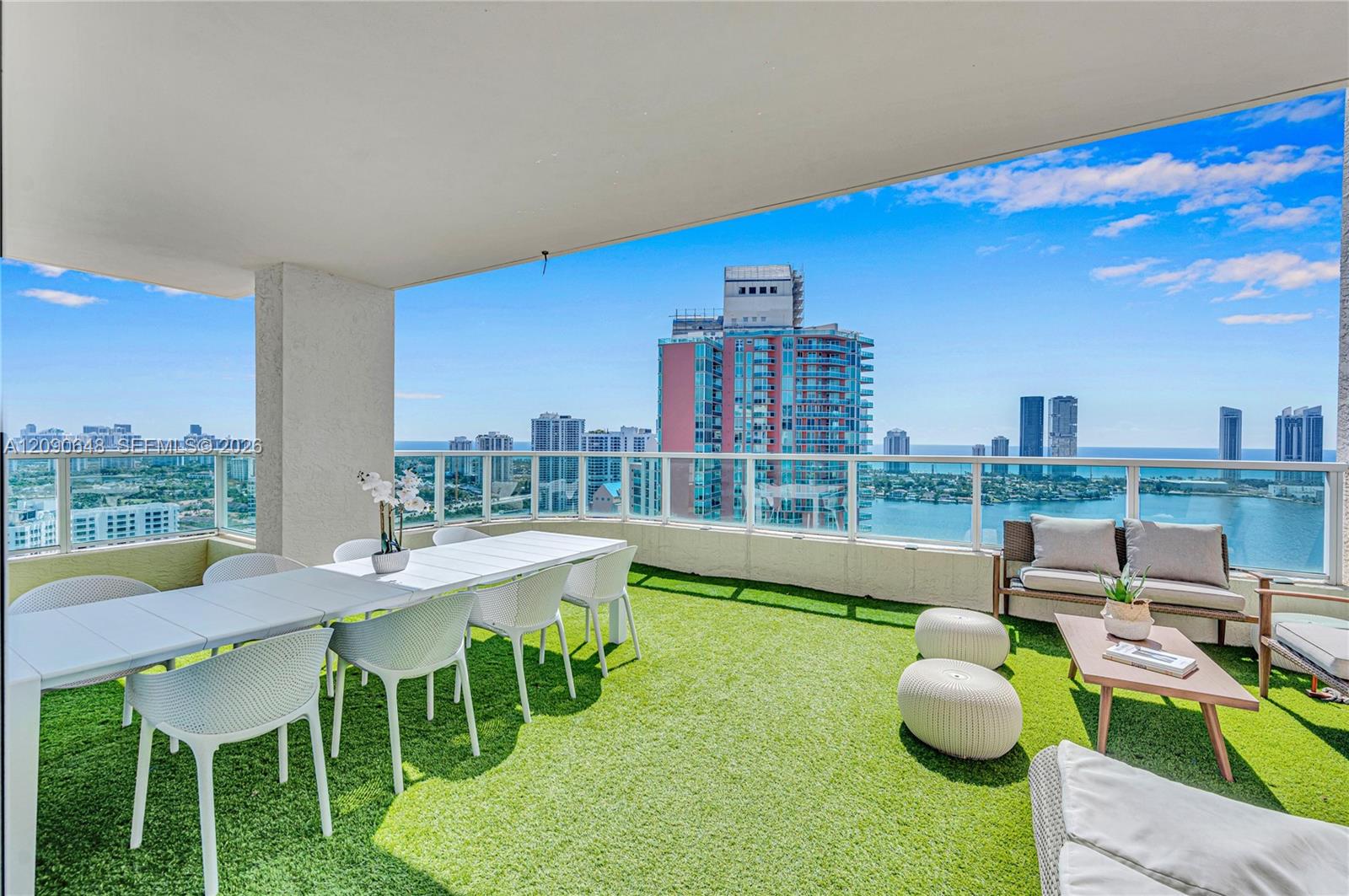 3330 NE 190th St Unit: UPH11