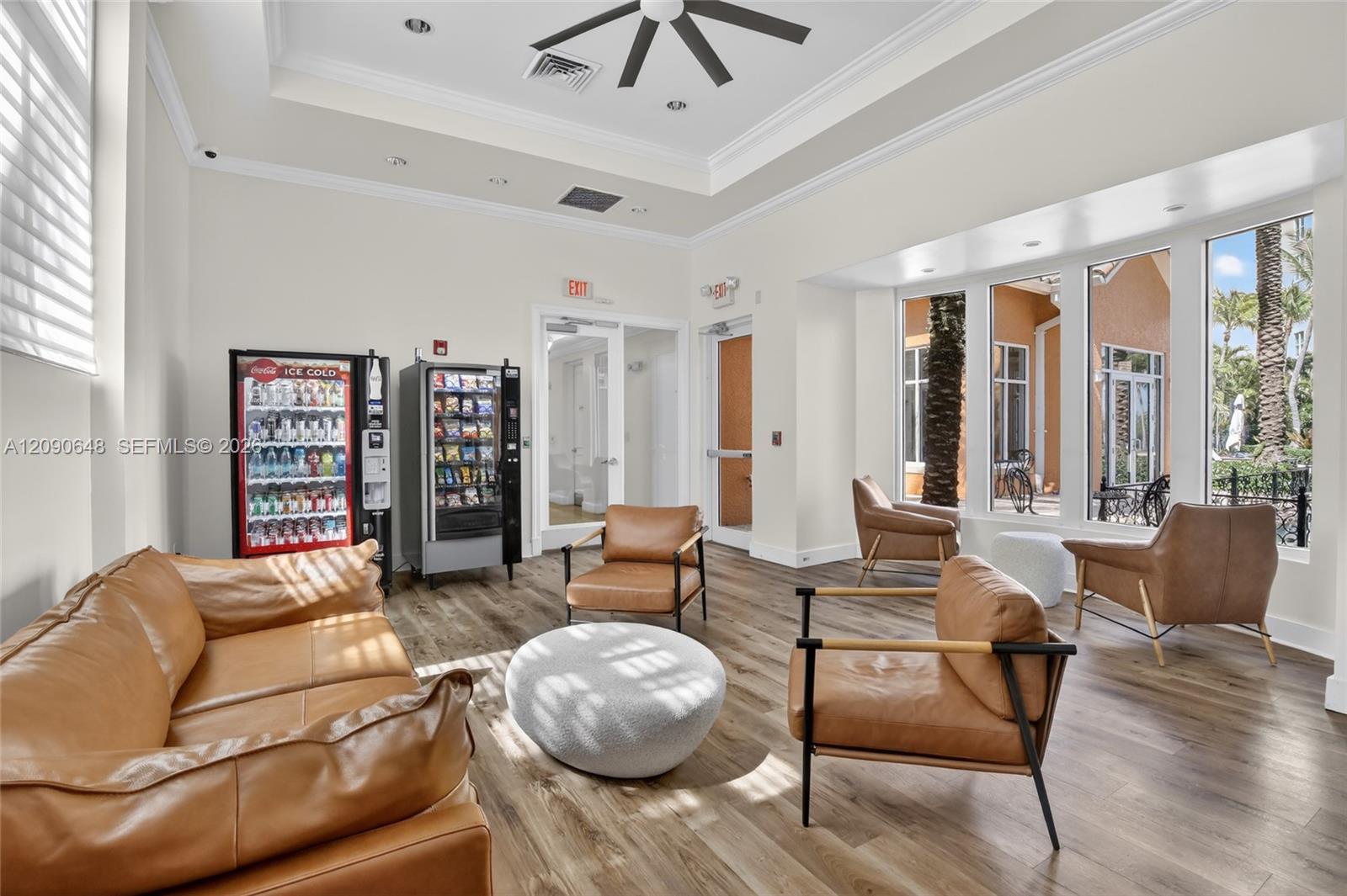 3330 NE 190th St Unit: UPH11