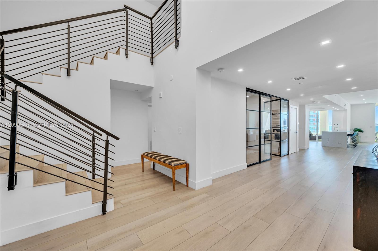3330 NE 190th St Unit: UPH11