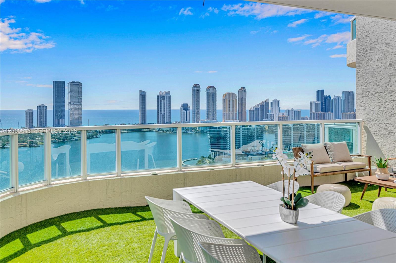 3330 NE 190th St Unit: UPH11