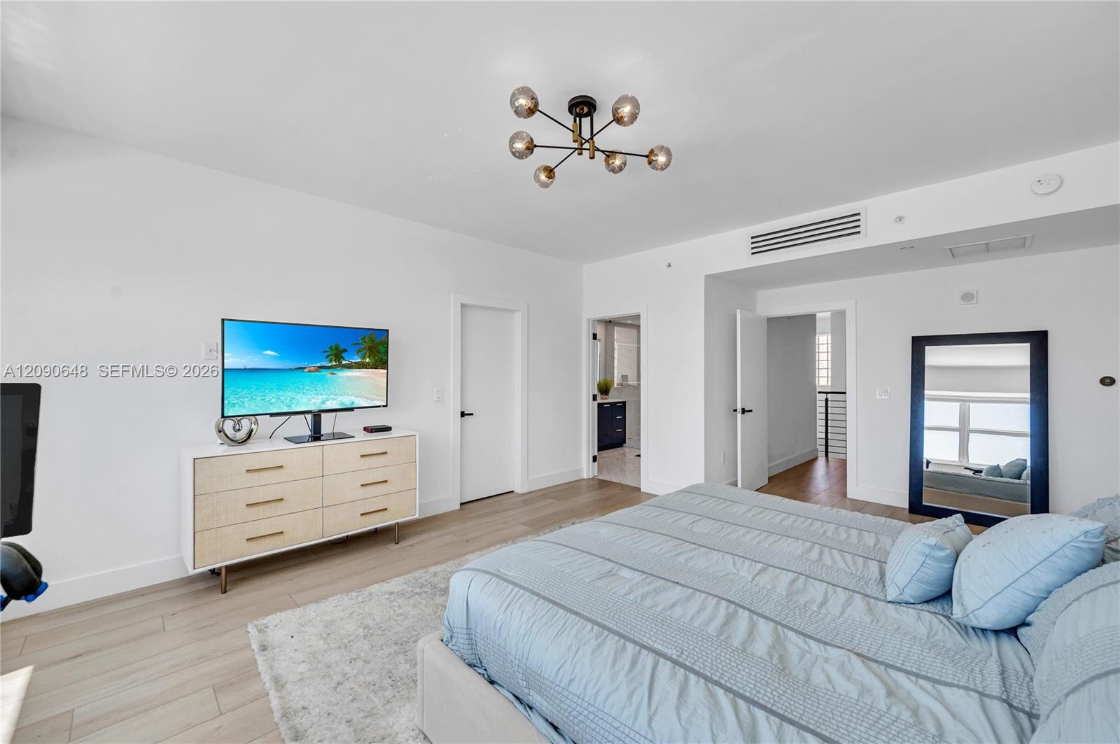 3330 NE 190th St Unit: UPH11