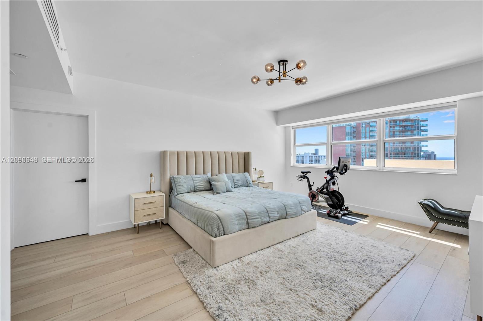 3330 NE 190th St Unit: UPH11
