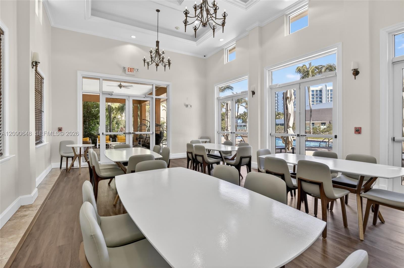 3330 NE 190th St Unit: UPH11