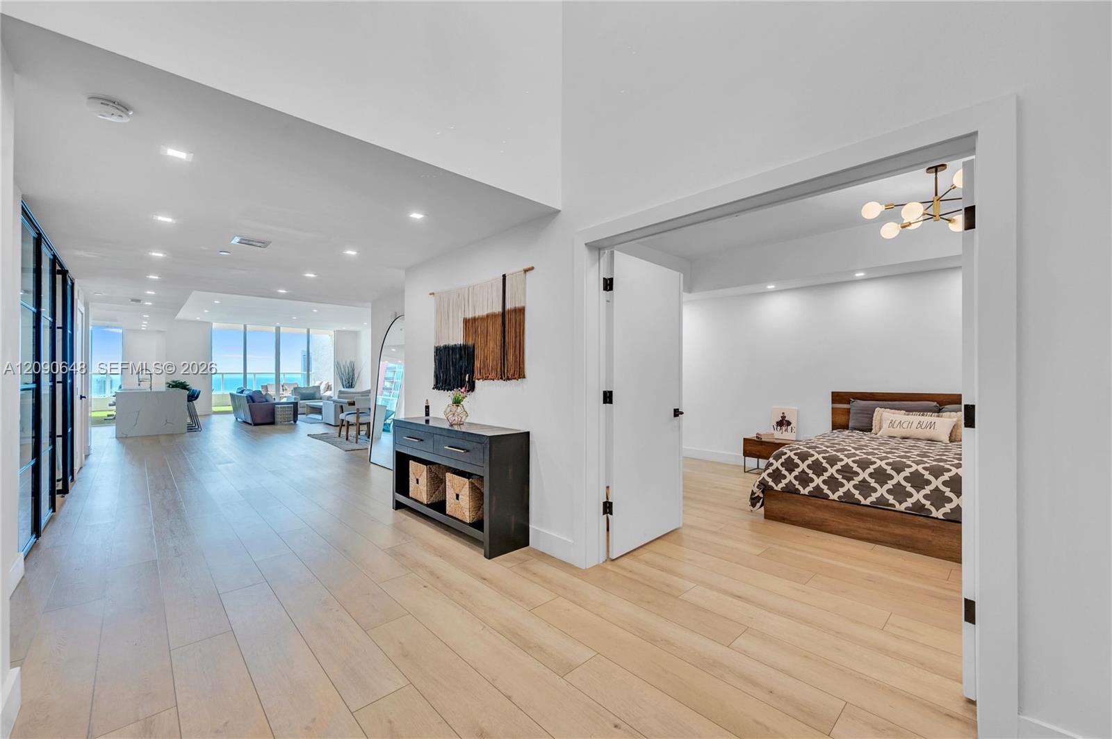 3330 NE 190th St Unit: UPH11