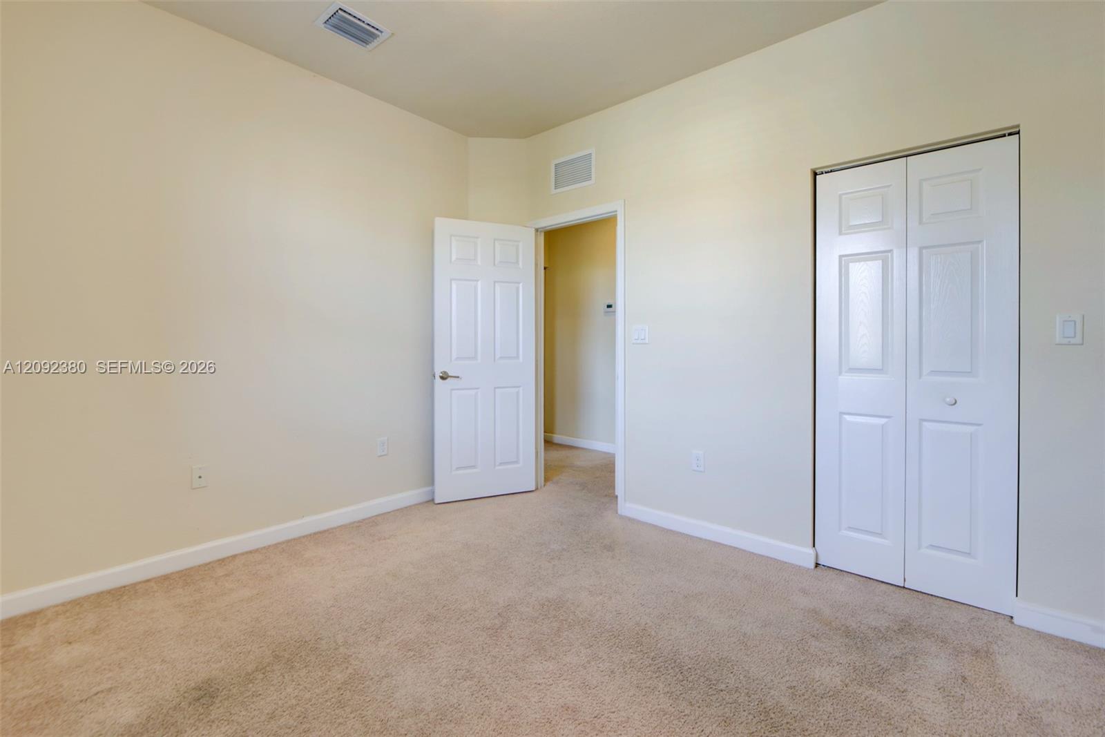 3316 W 91st Ter