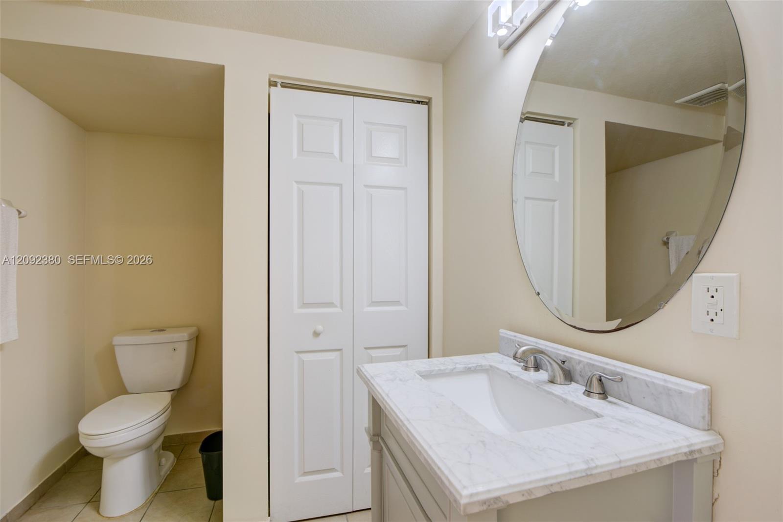 3316 W 91st Ter
