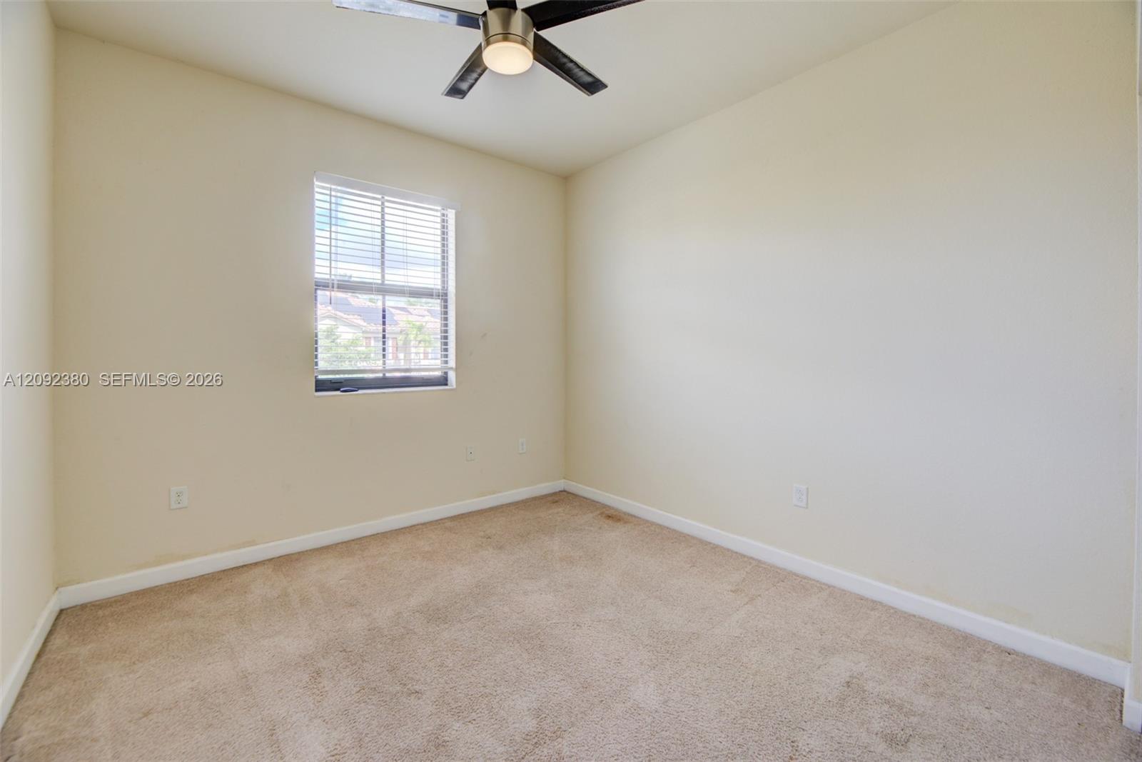 3316 W 91st Ter