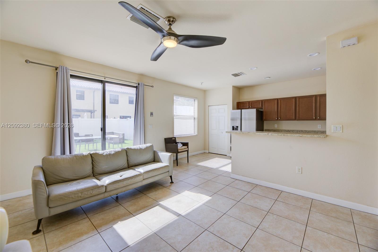 3316 W 91st Ter