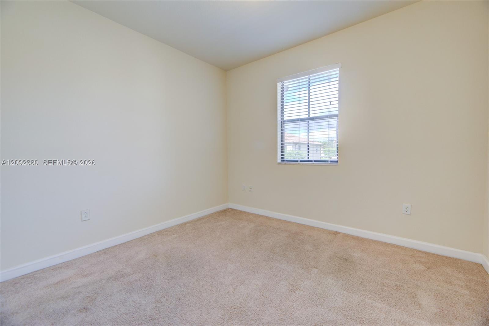 3316 W 91st Ter