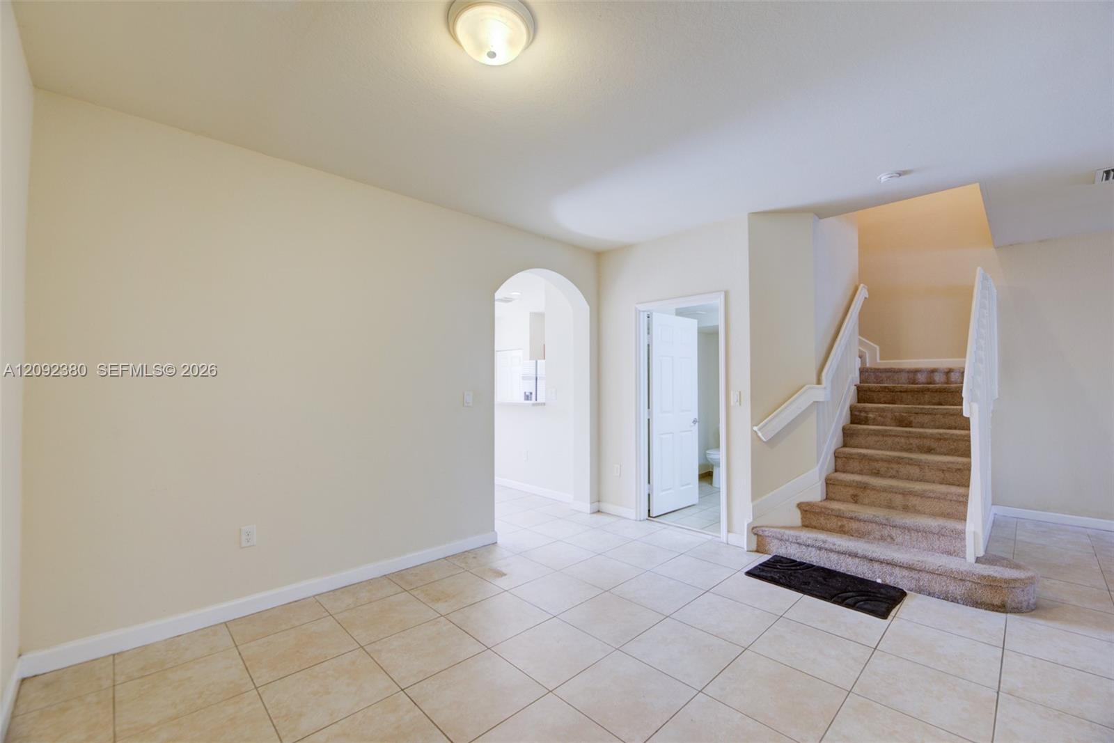 3316 W 91st Ter