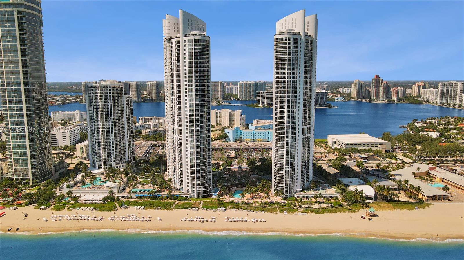 18201 Collins Ave # 1407