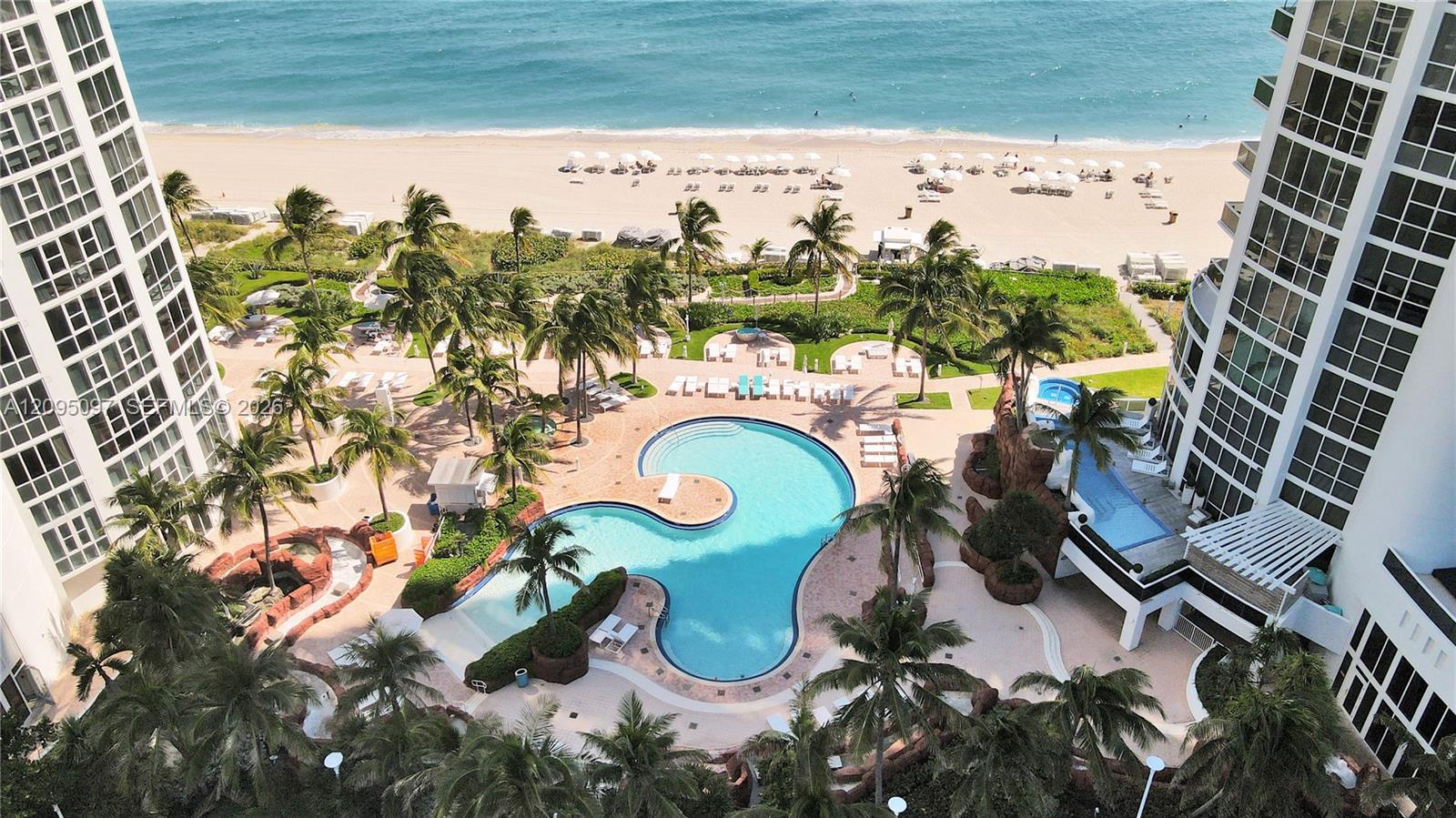 18201 Collins Ave # 1407