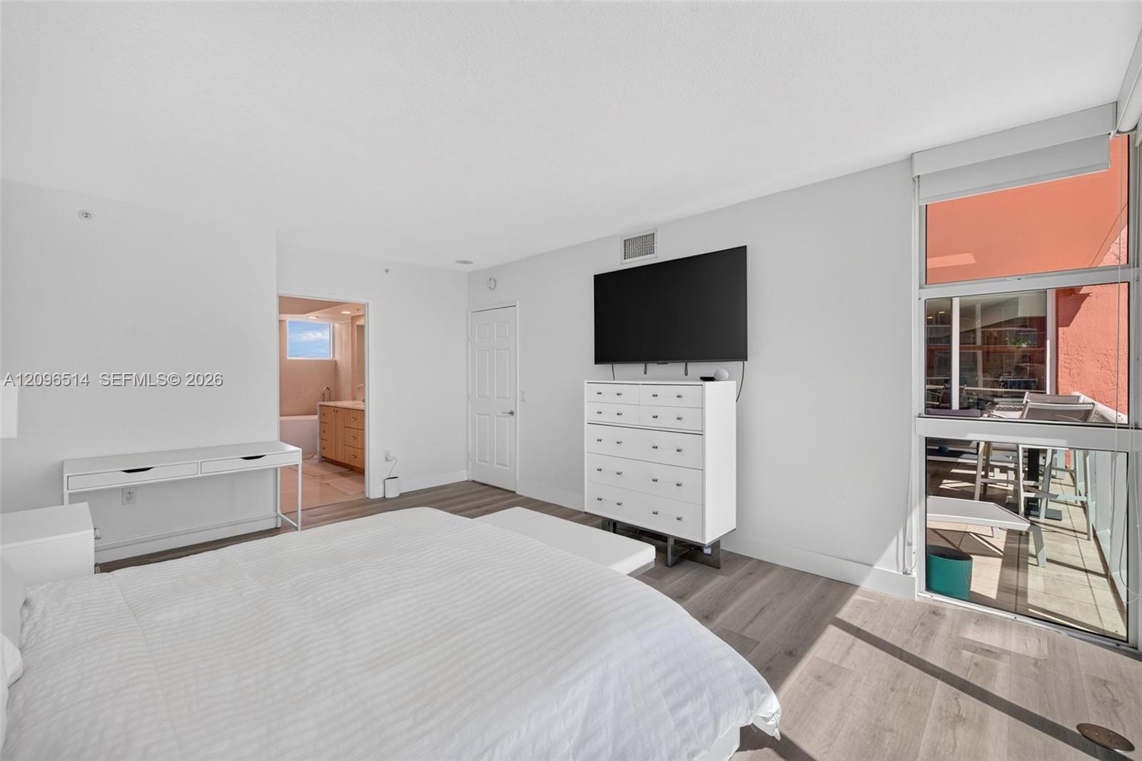 3370 Hidden Bay Dr # 2410