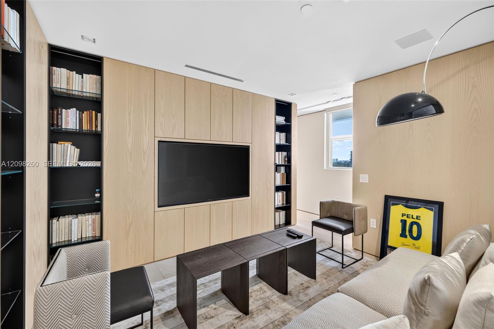 20165 NE 39th Pl Unit: 1103/1104