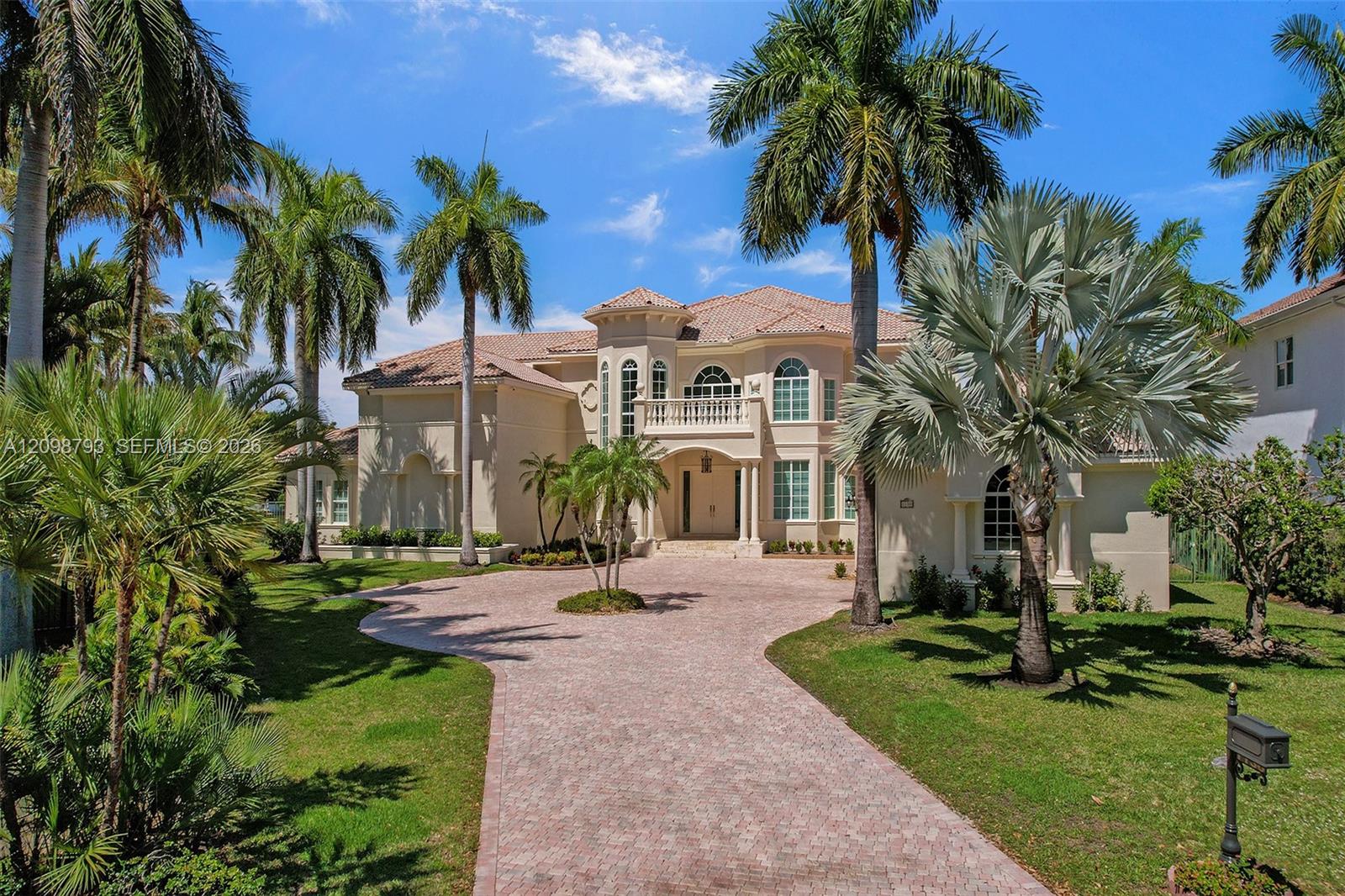 1130 Harbor Ct