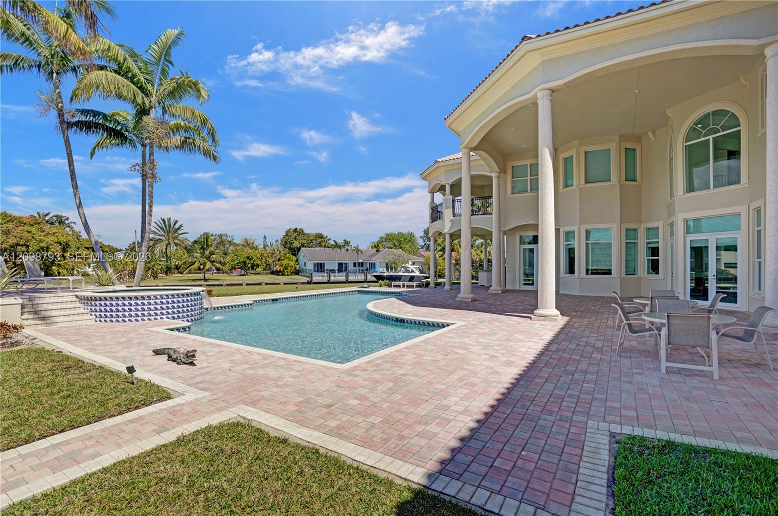 1130 Harbor Ct