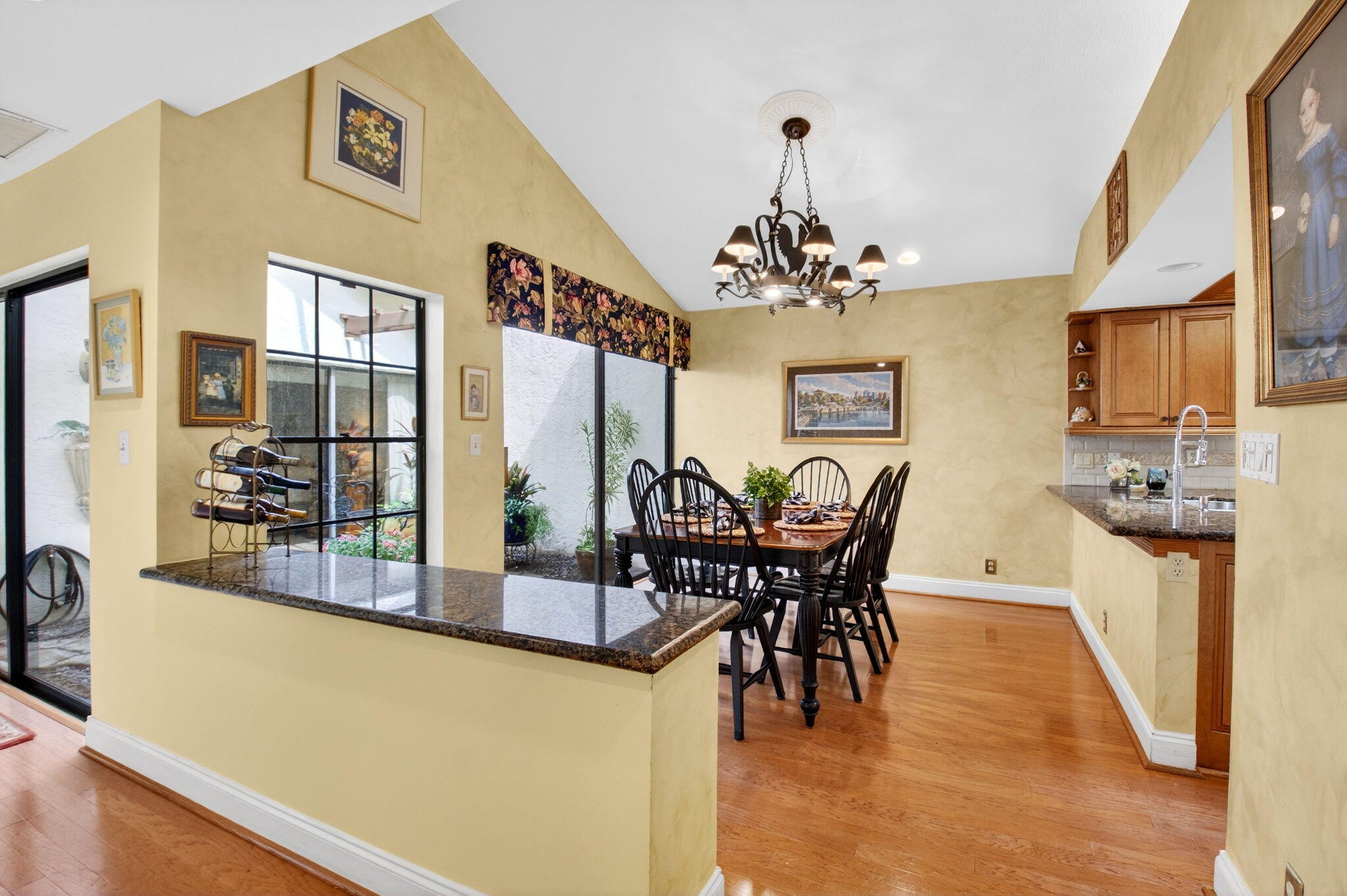 21700 Club Villa Terrace