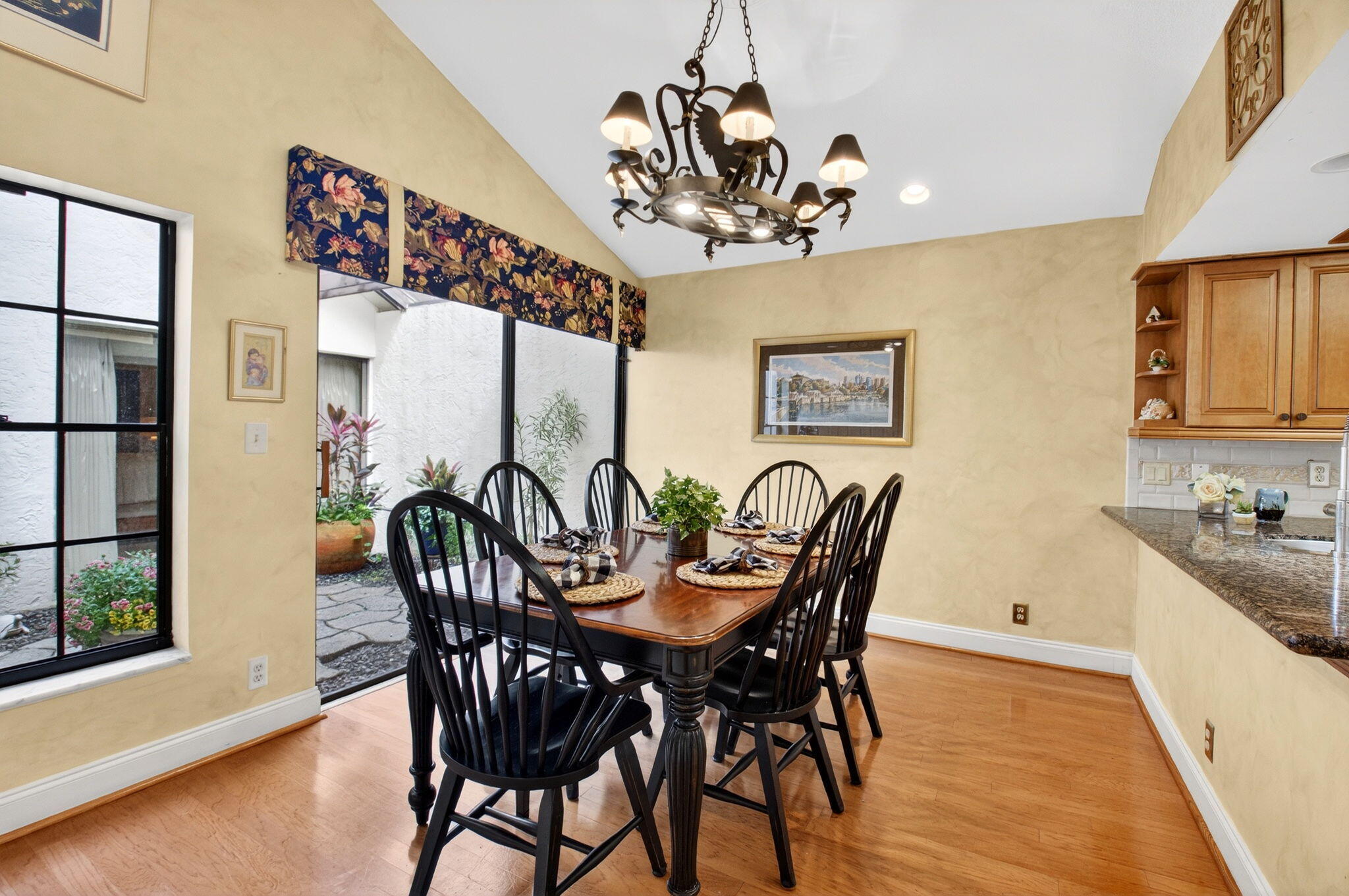 21700 Club Villa Terrace