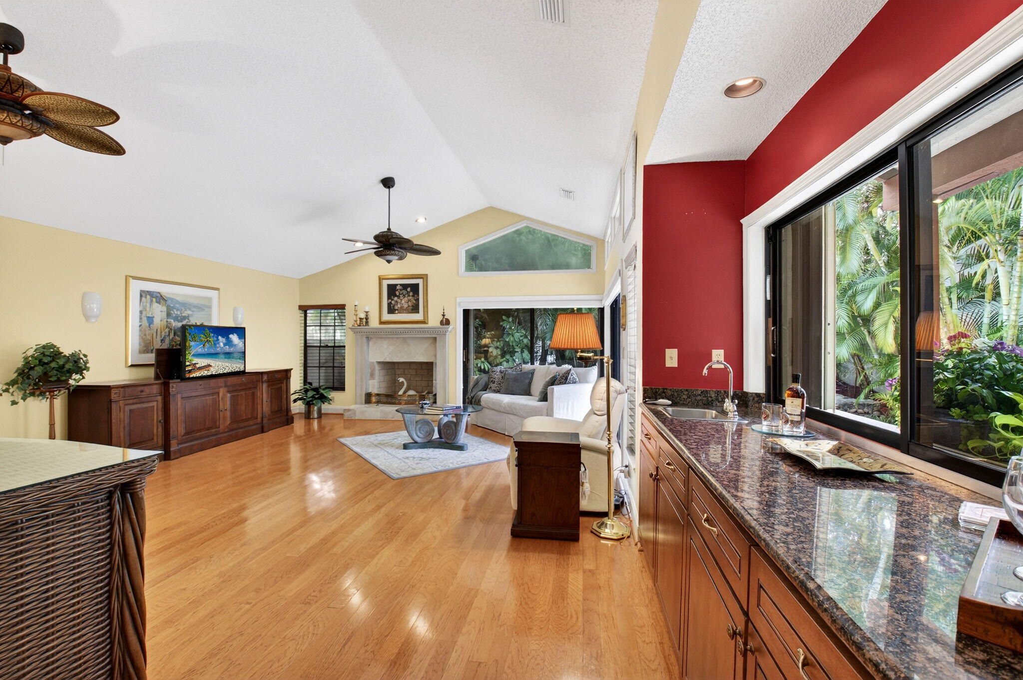 21700 Club Villa Terrace