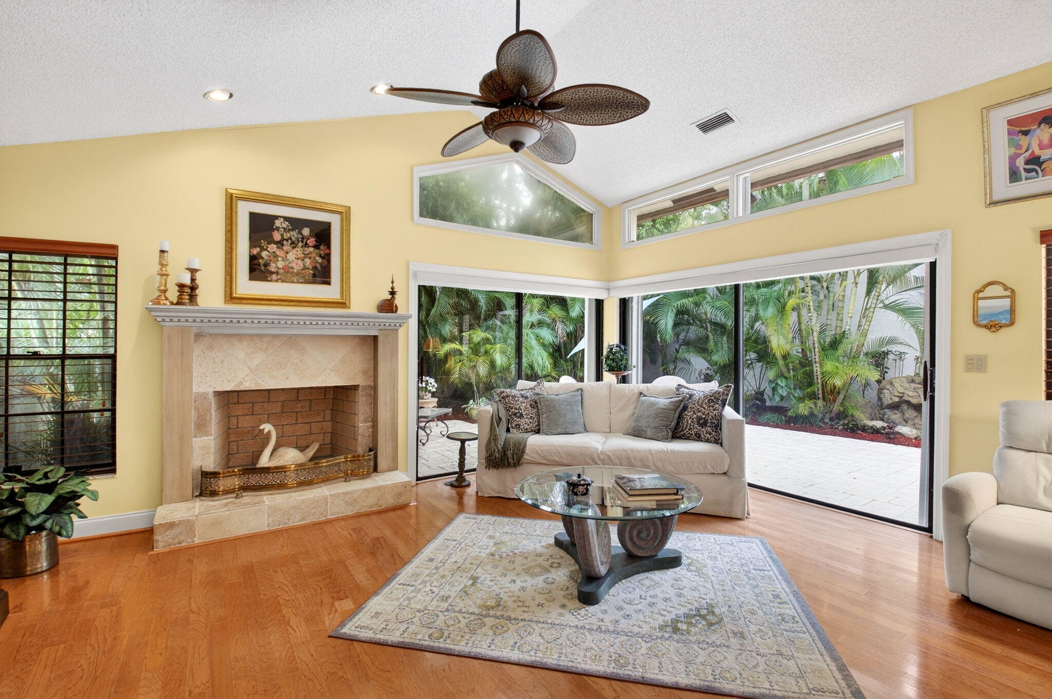 21700 Club Villa Terrace