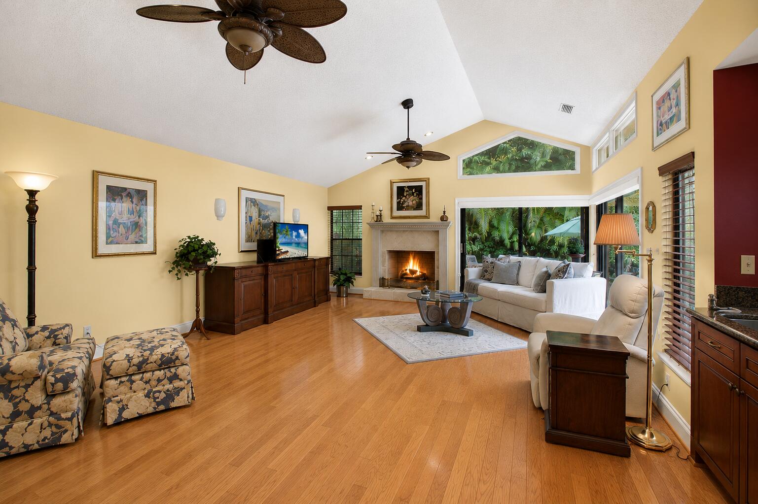 21700 Club Villa Terrace