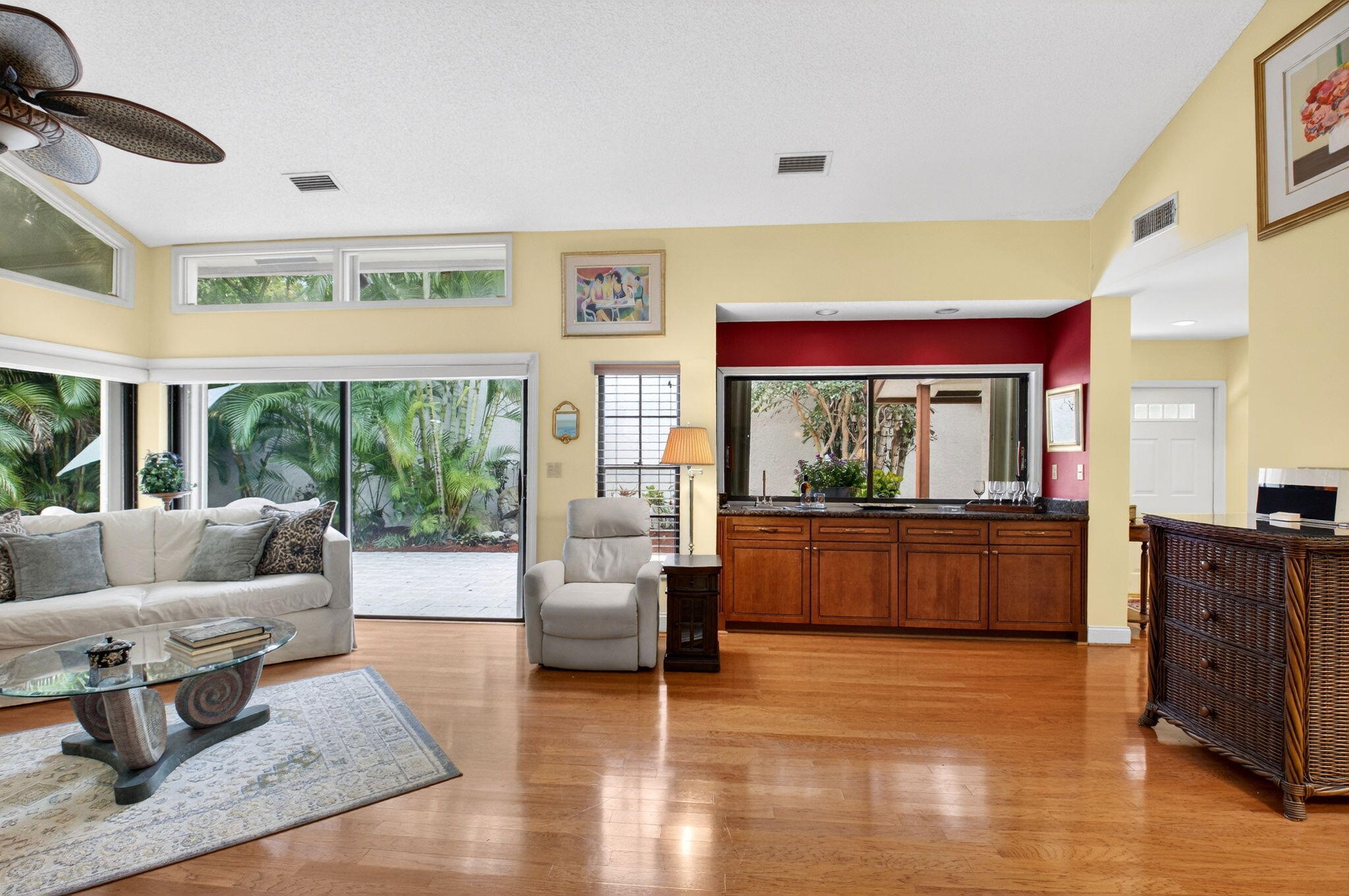 21700 Club Villa Terrace