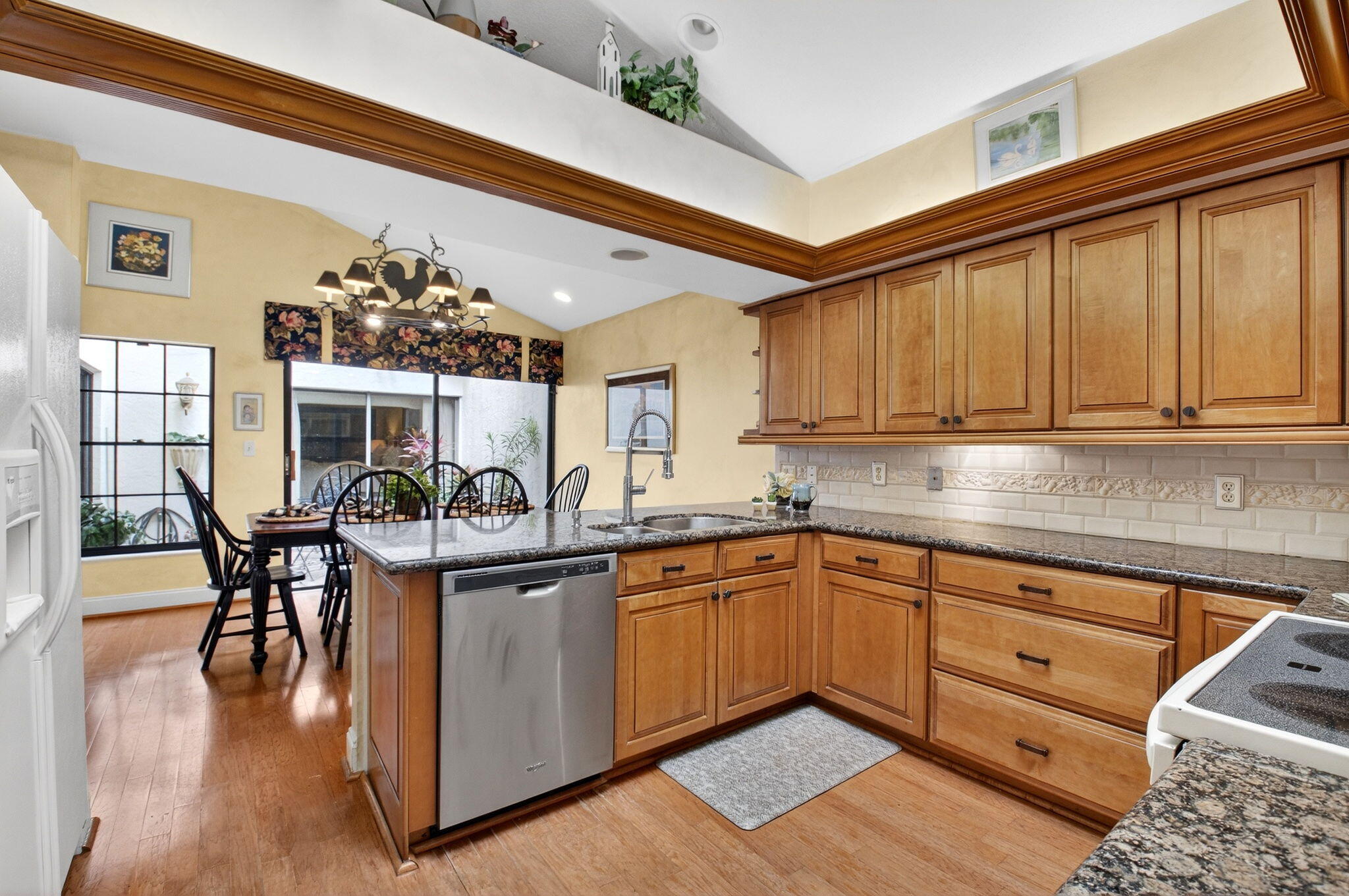 21700 Club Villa Terrace