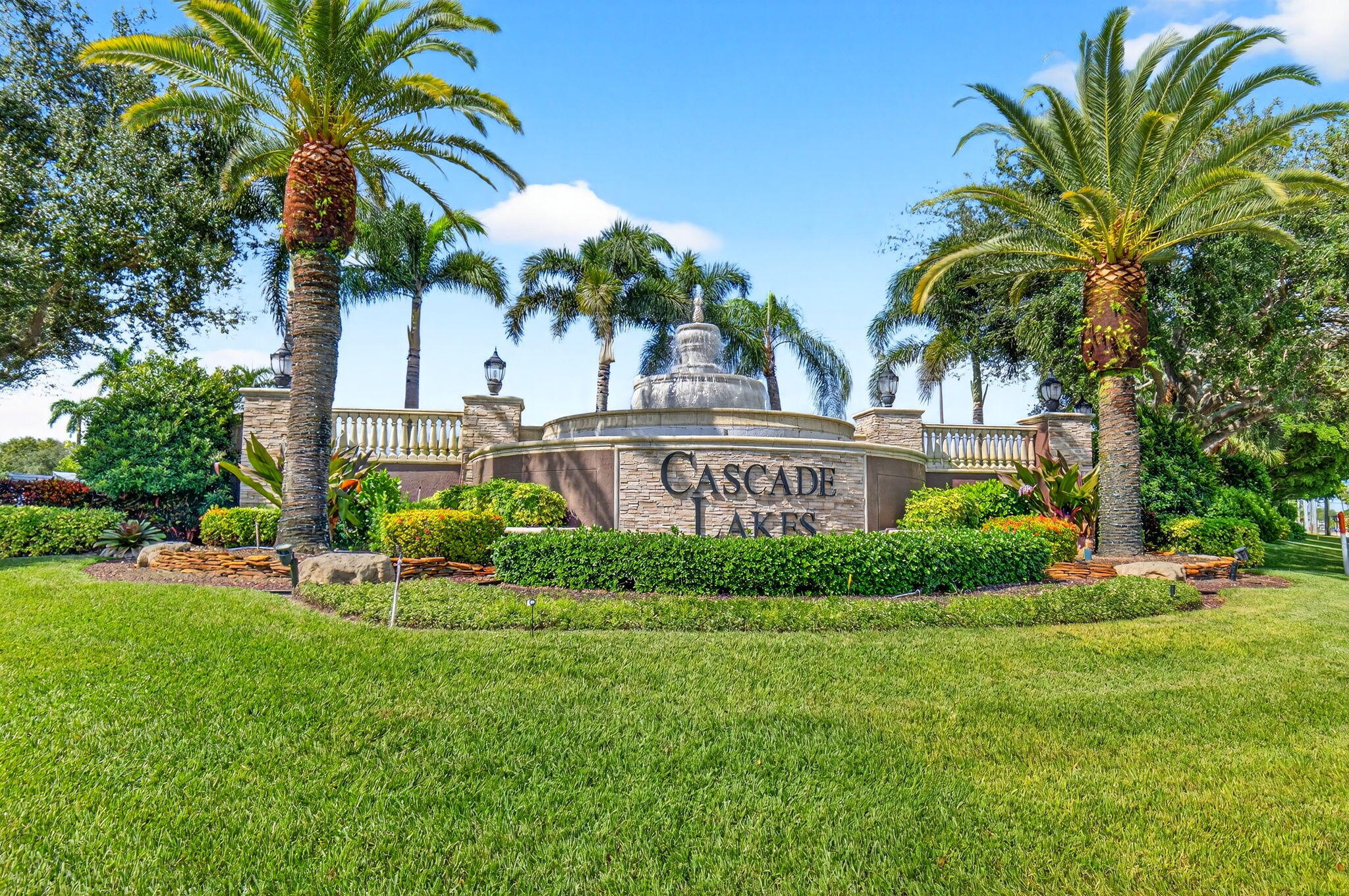 5256 Glenville Drive