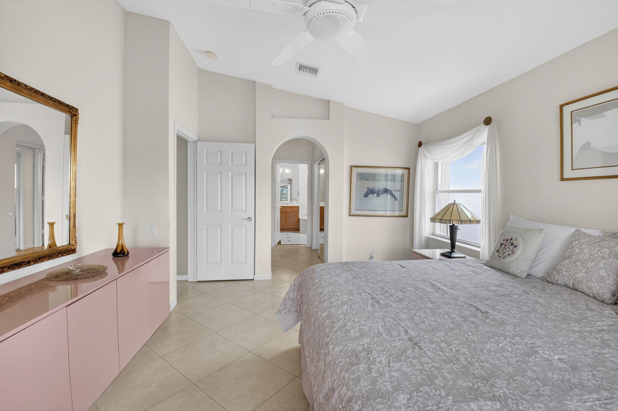 5256 Glenville Drive