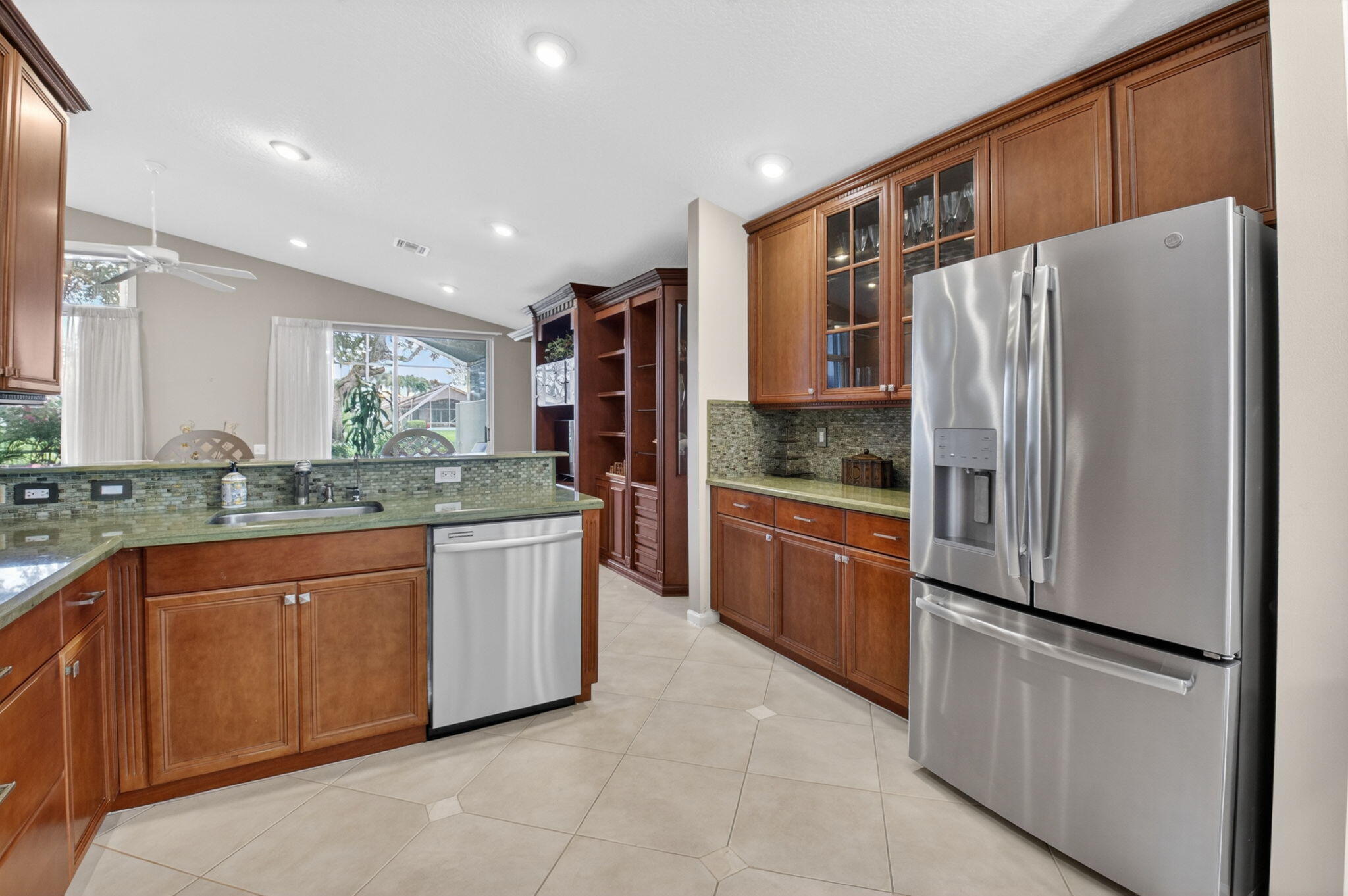 5256 Glenville Drive