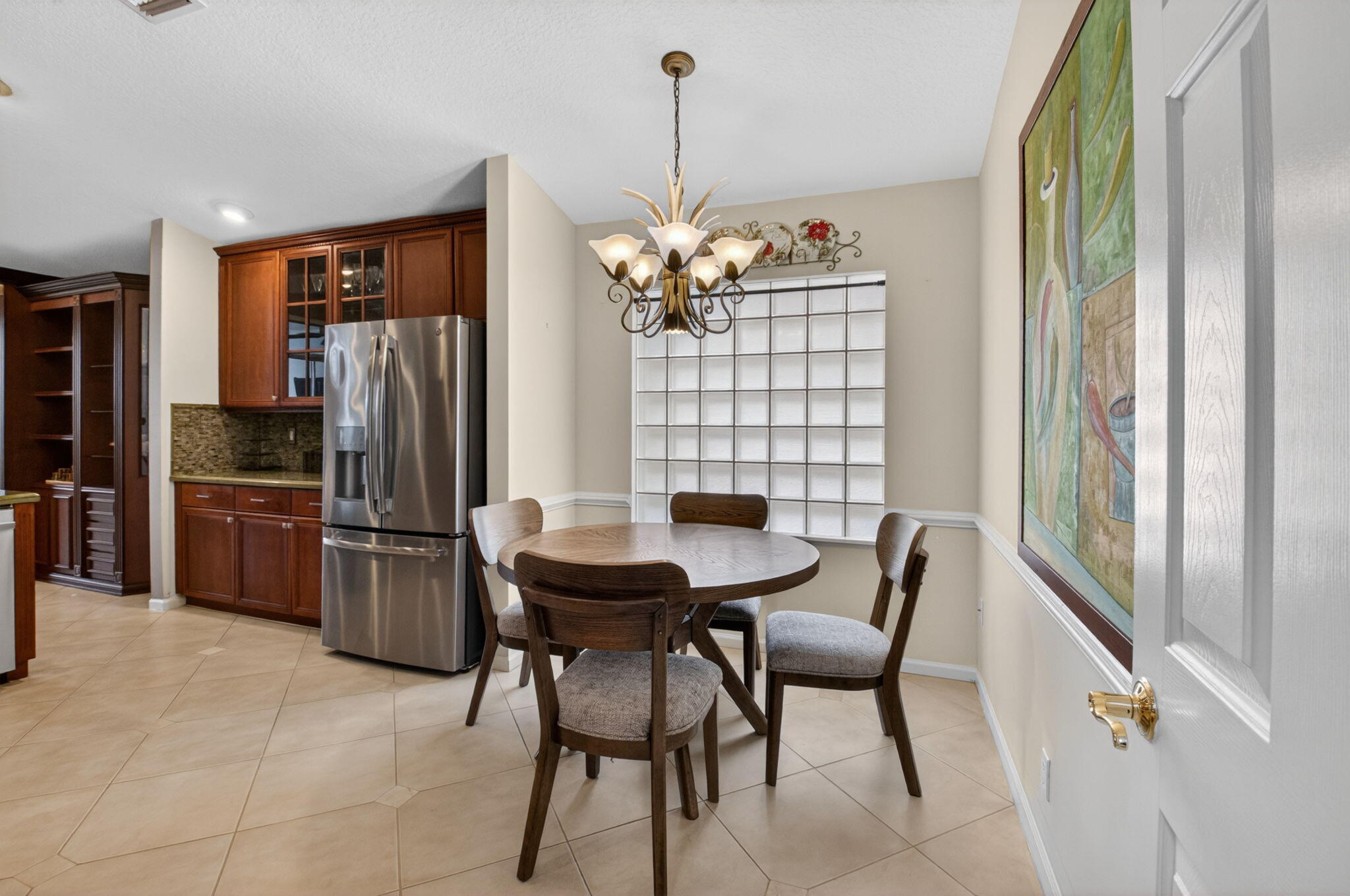 5256 Glenville Drive