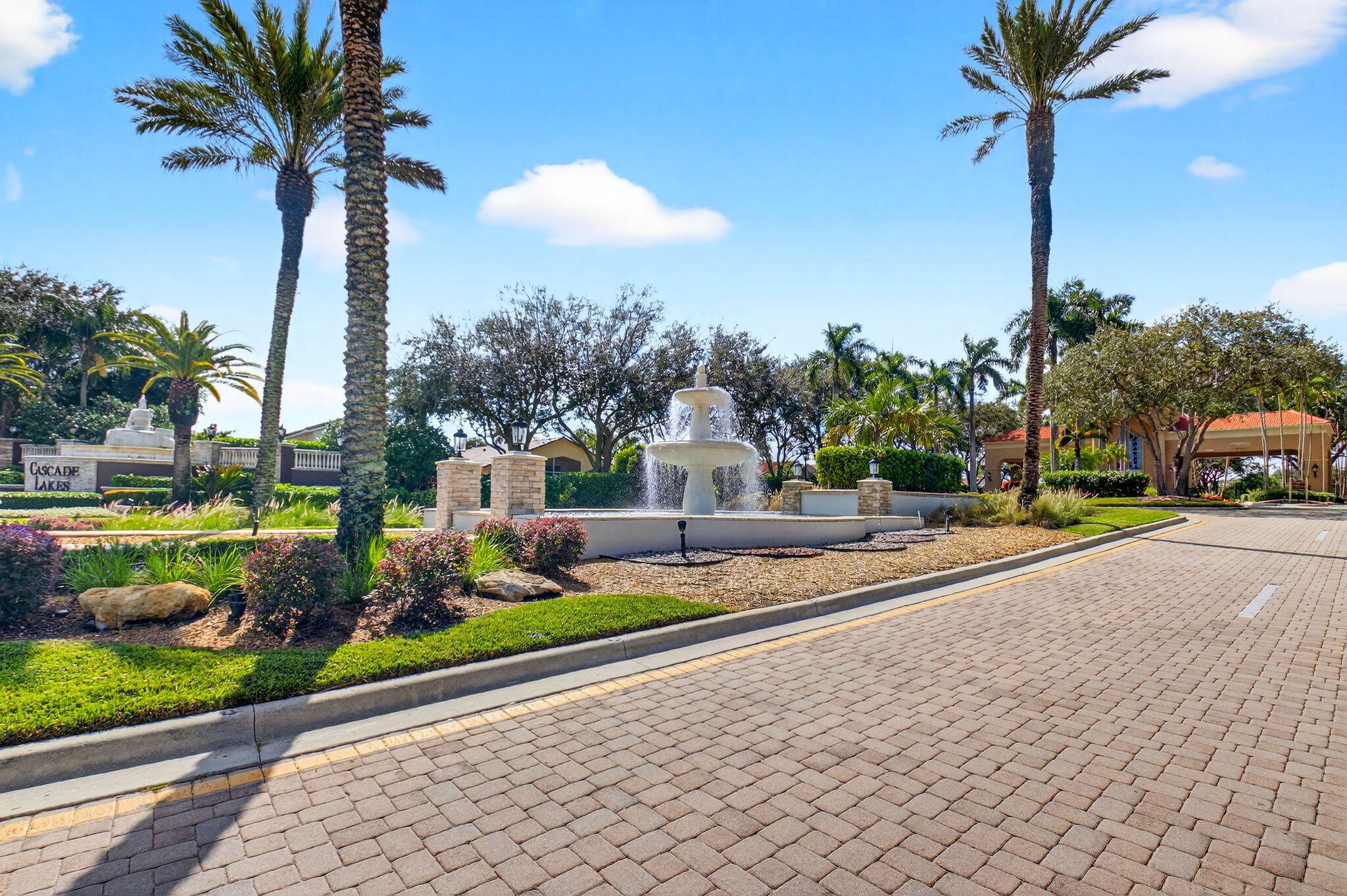 5256 Glenville Drive