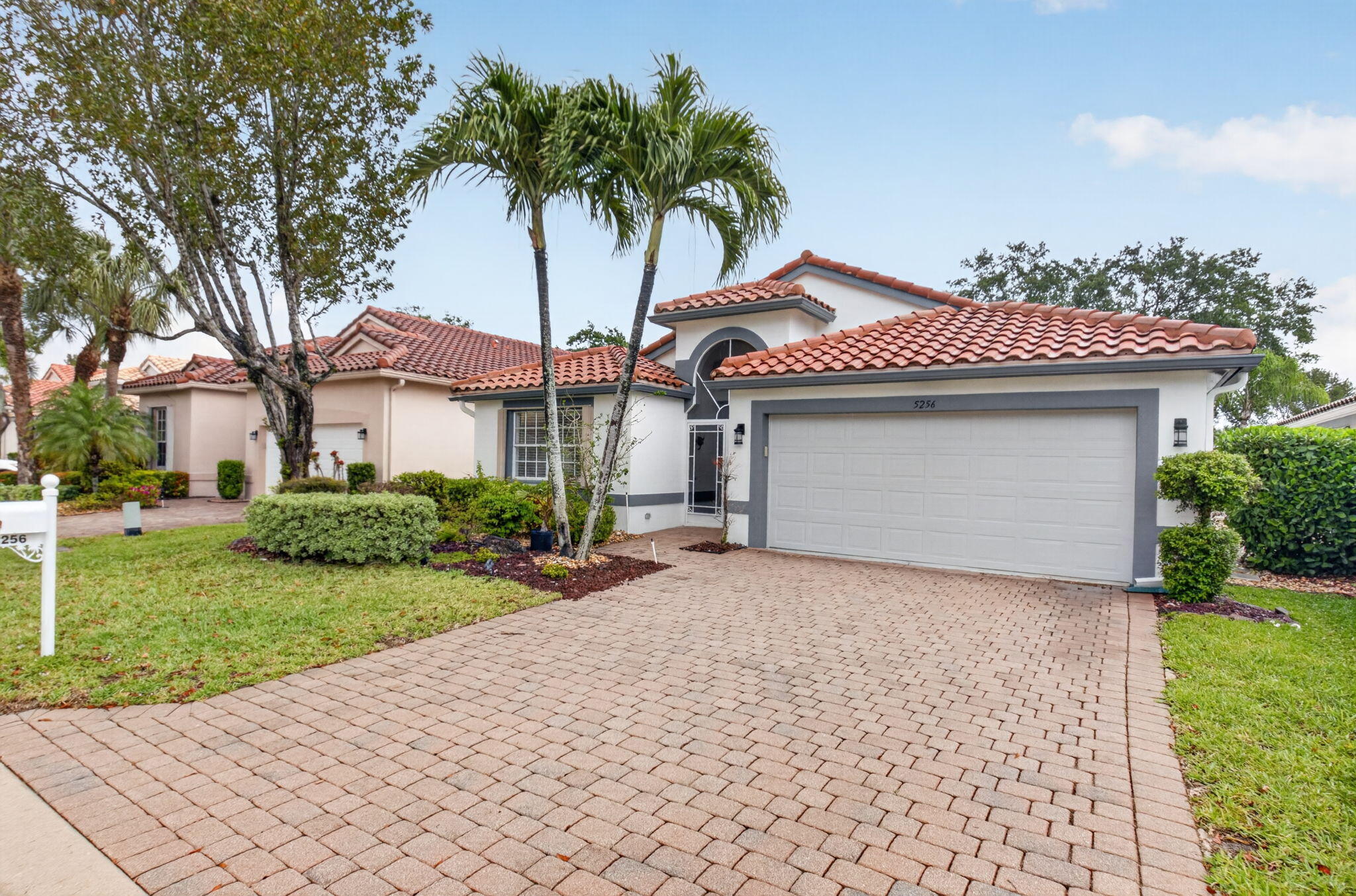 5256 Glenville Drive