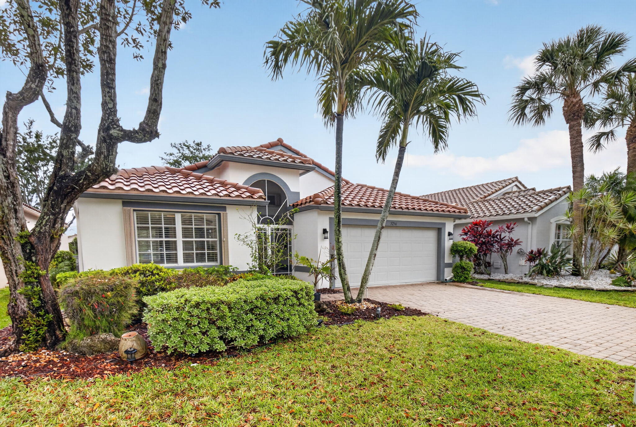 5256 Glenville Drive