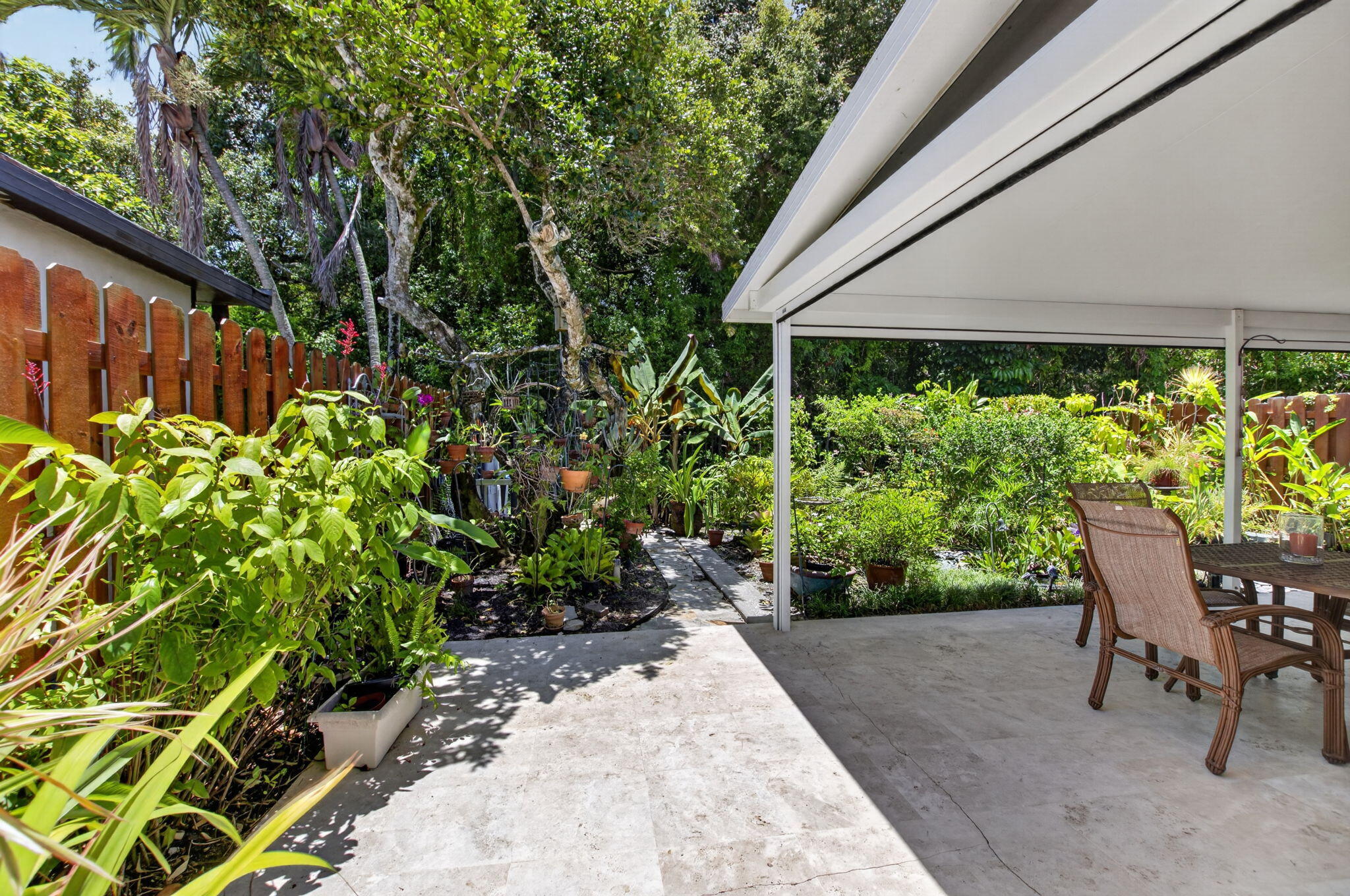 21692 Cromwell Circle
