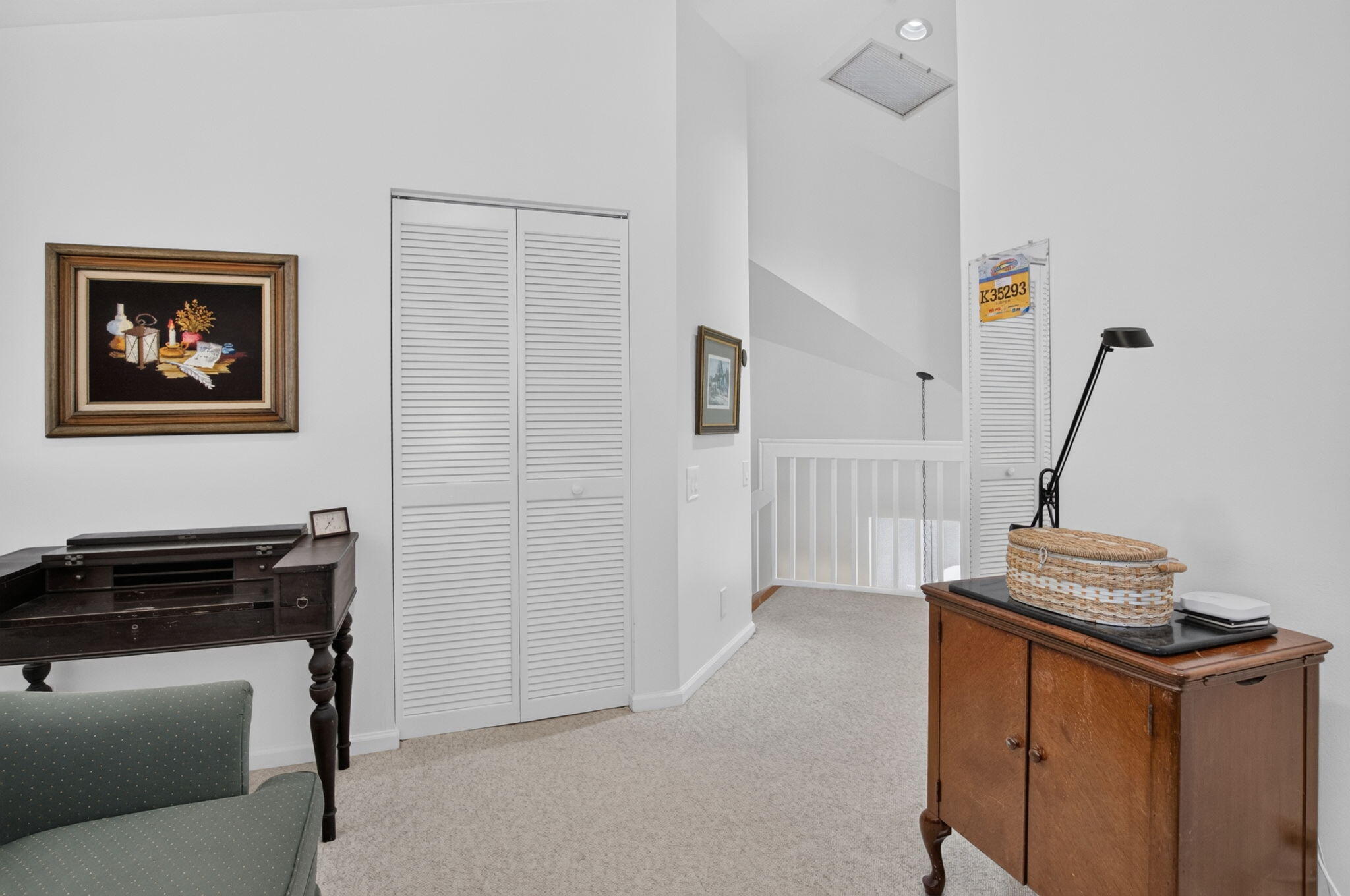 21692 Cromwell Circle