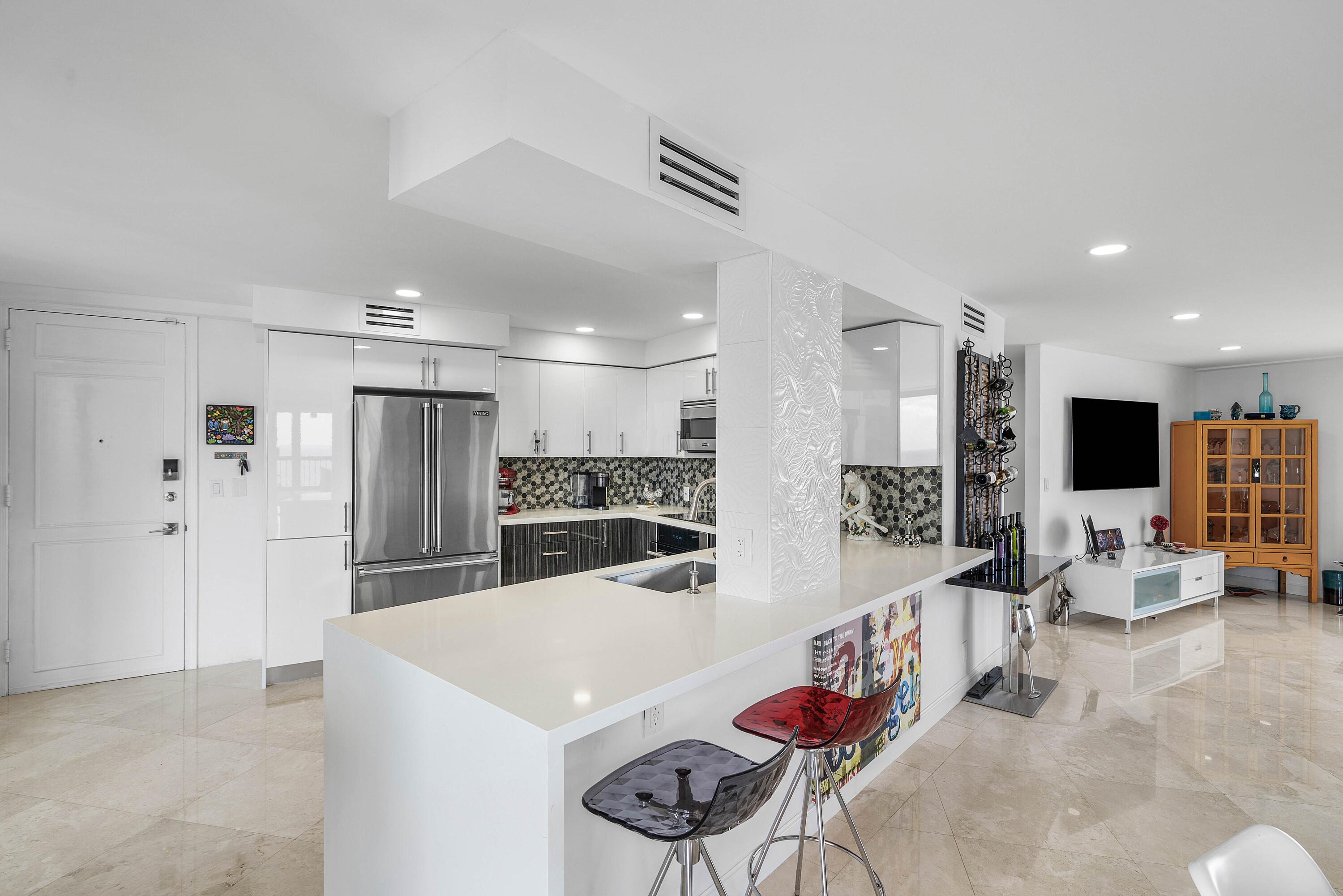 4545 N Ocean Boulevard 18B