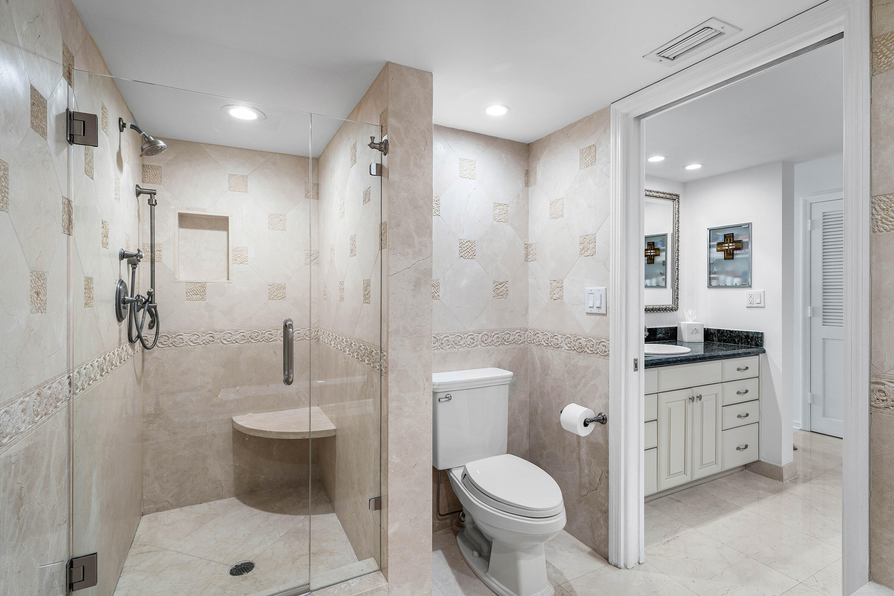 4545 N Ocean Boulevard 18B