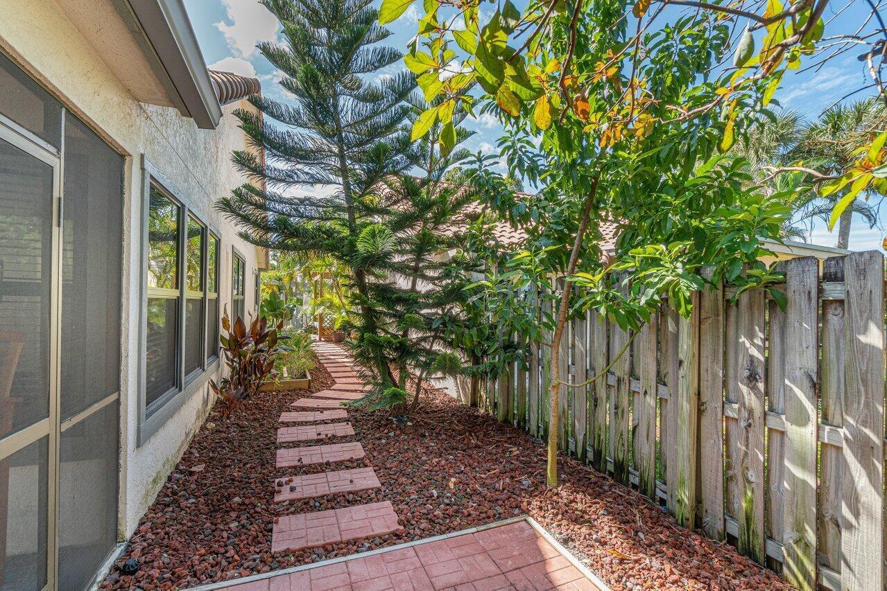5539 Eton Court