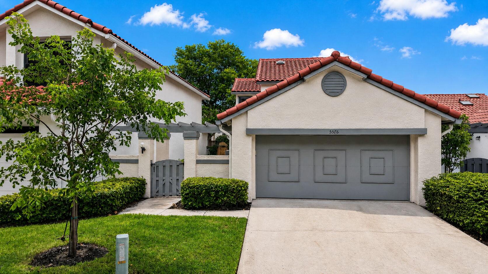 5576 Fox Hollow Drive