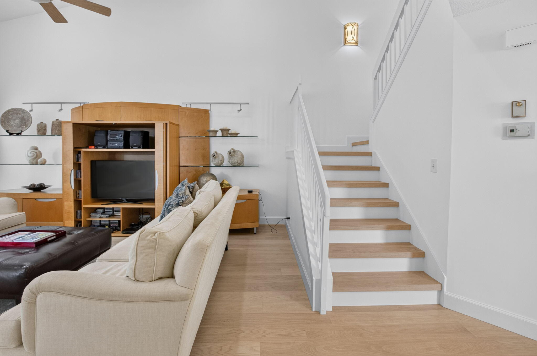 5576 Fox Hollow Drive