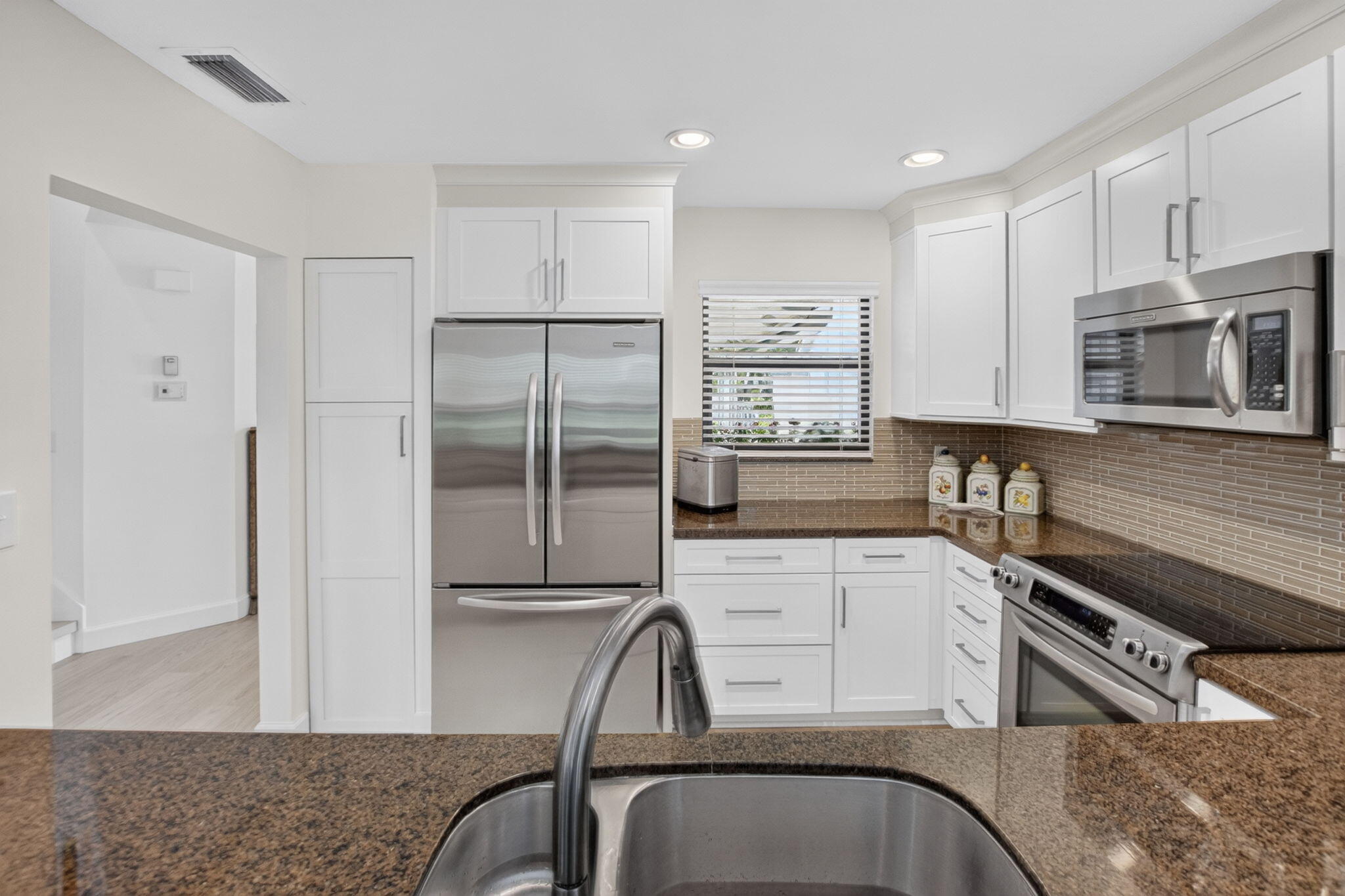 5576 Fox Hollow Drive