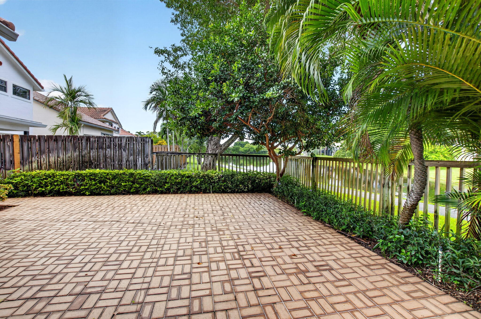 5576 Fox Hollow Drive